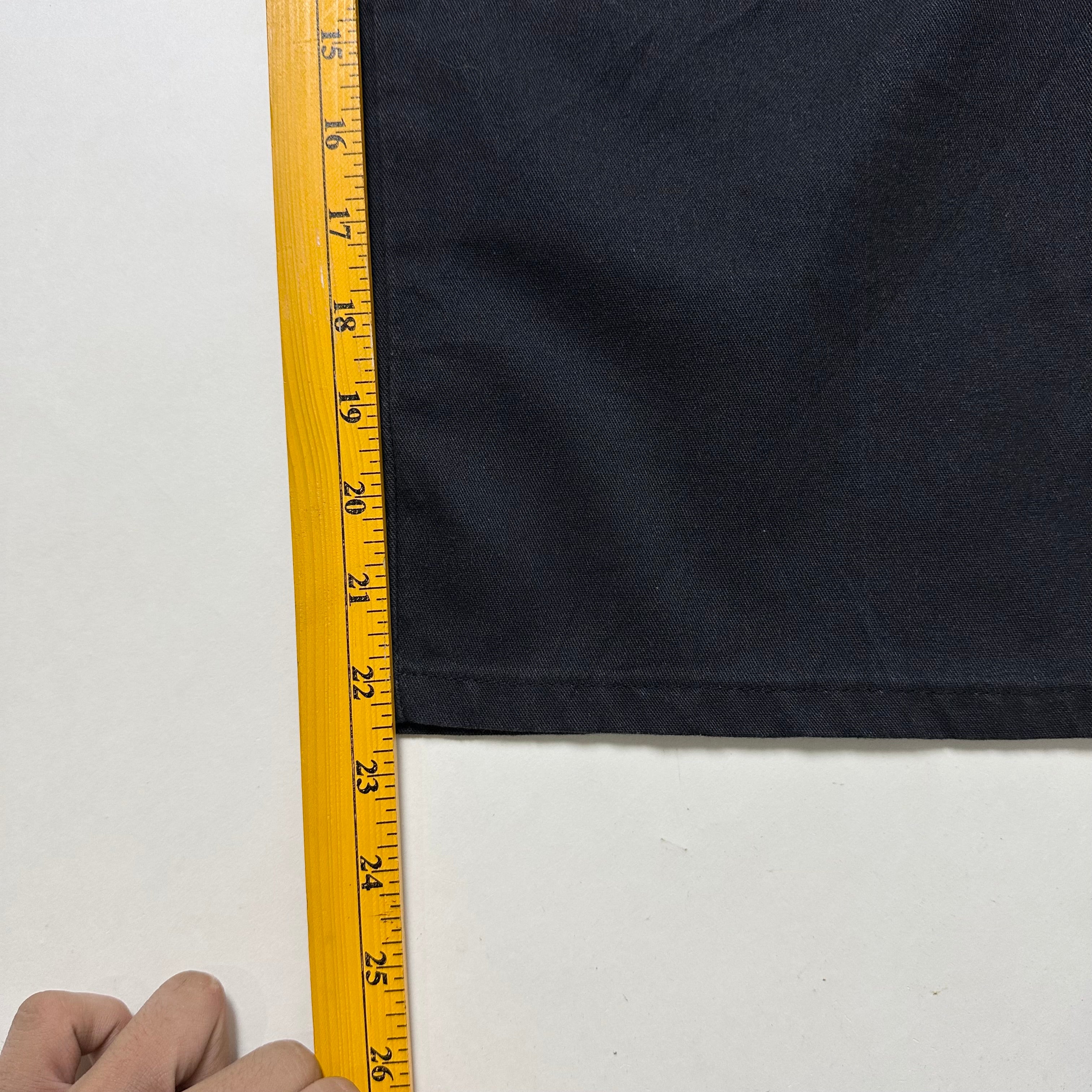 DICKIES Double Patch Shorts in Black (Size 32)