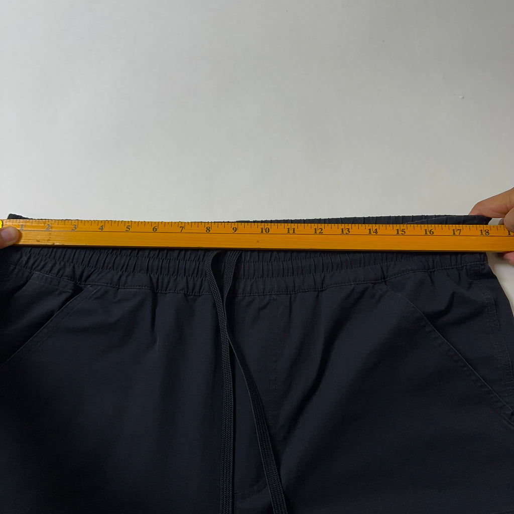 Carhartt WIP Double Knee Carpenter Shorts in Black (Size 30-36)