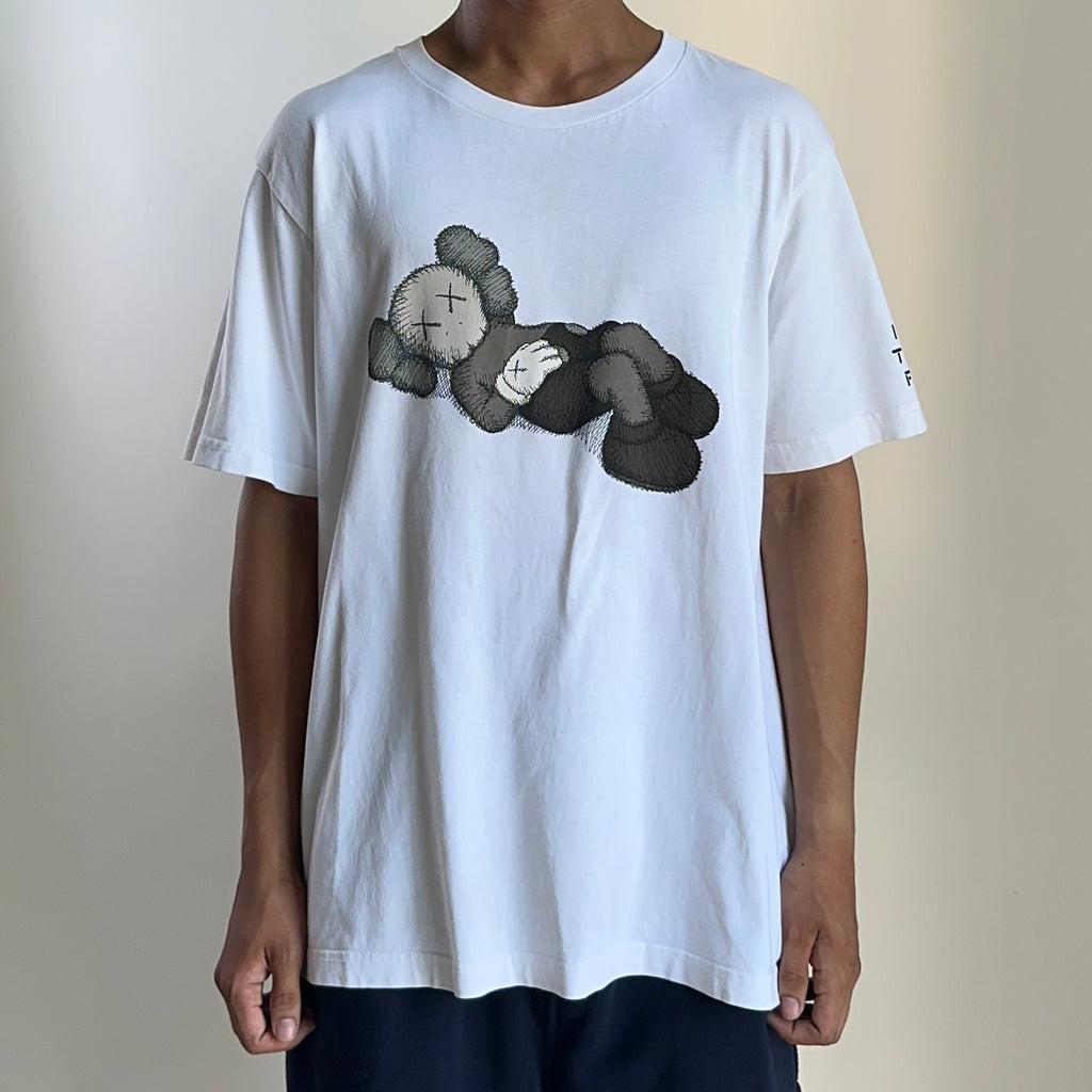 KAWS x Uniqlo Tokyo First T-shirt in White (XL) - SOLD