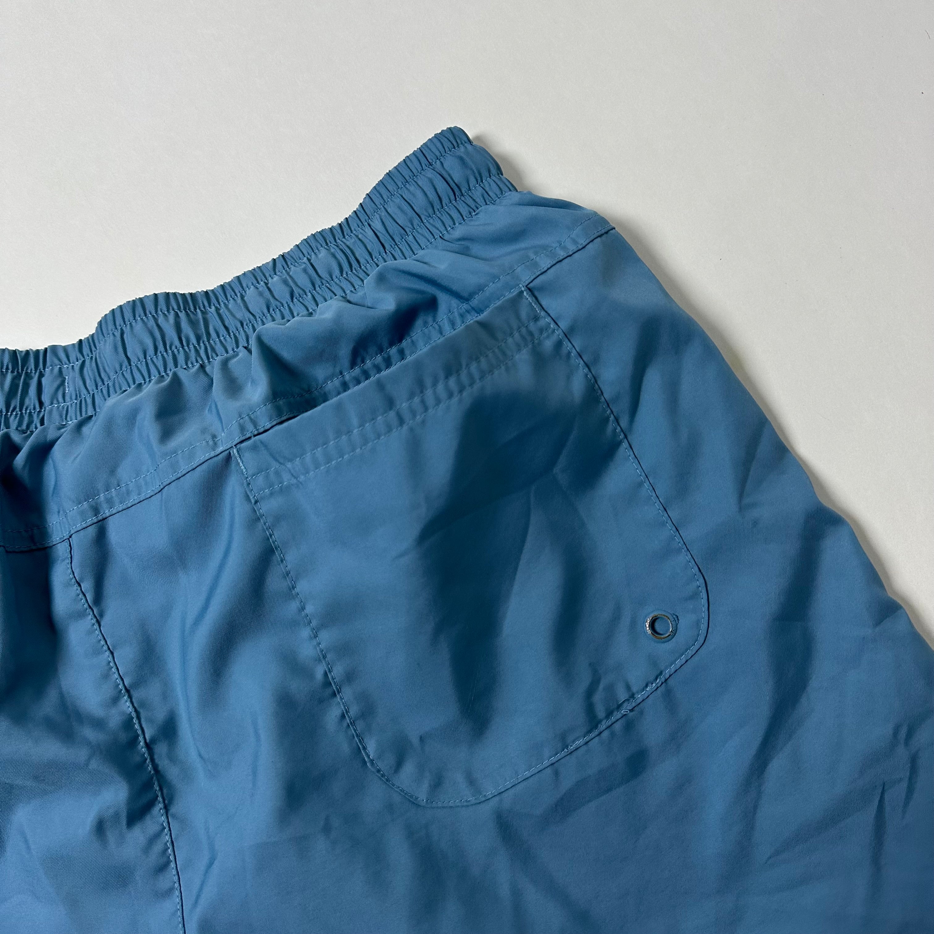 Nike Sportswear Woven Flow Shorts in Cerulean Blue (Size Large 30-36)