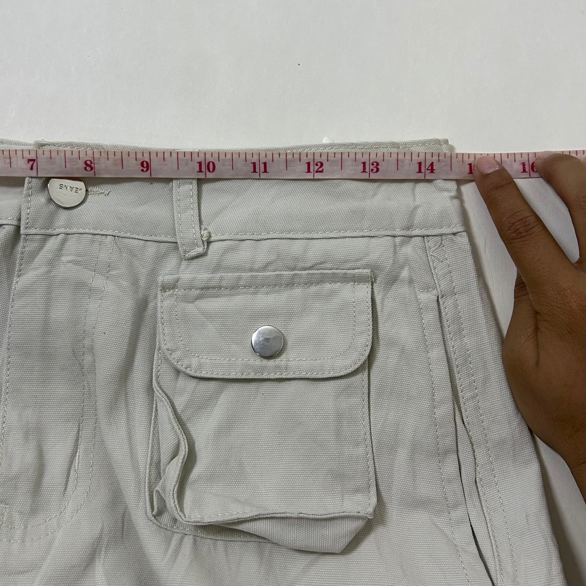 Random Baggy Pants with Multi-Pockets White (Size 29)