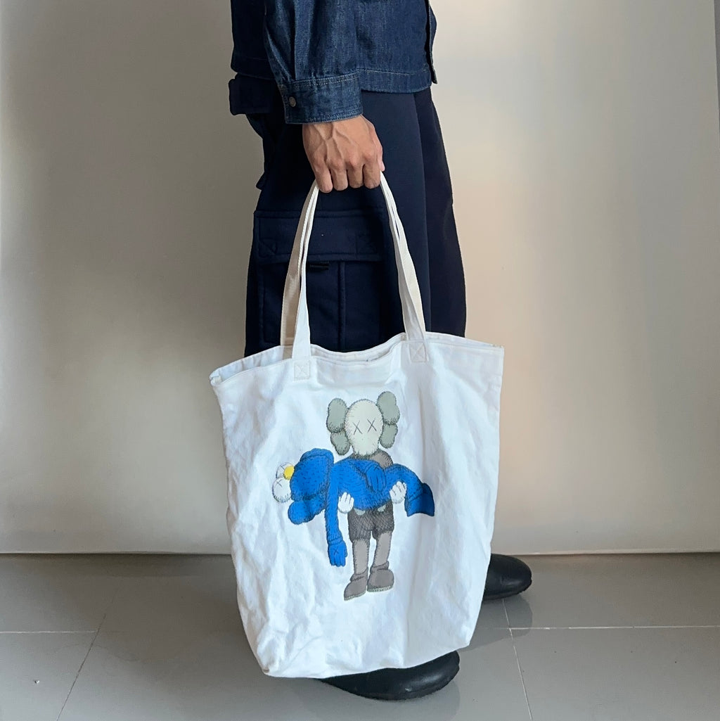 KAWS x Uniqlo Gone Tote Bag in White