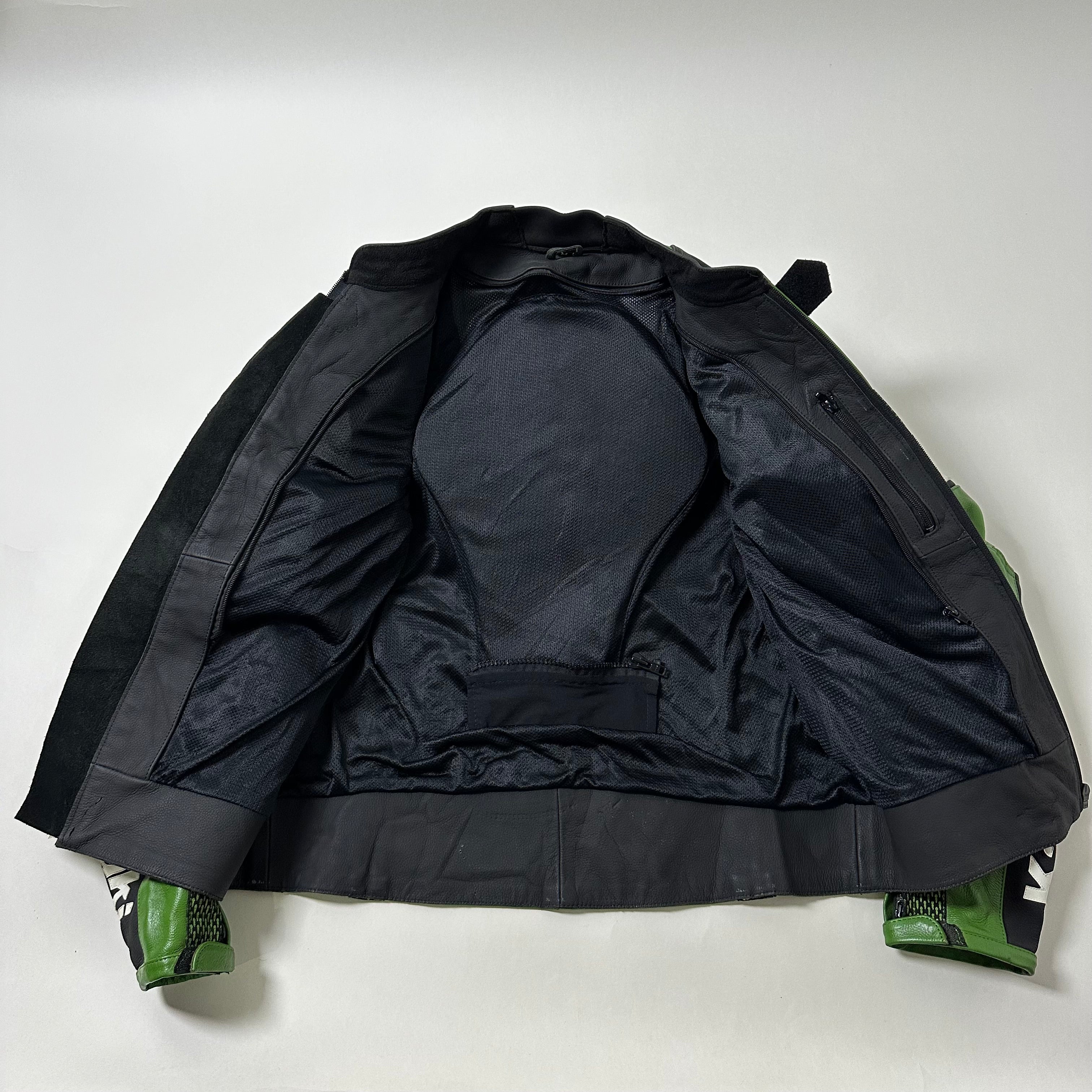 Kawasaki Racing Team Leather Armor Riding Jacket in Green (Size Medium)