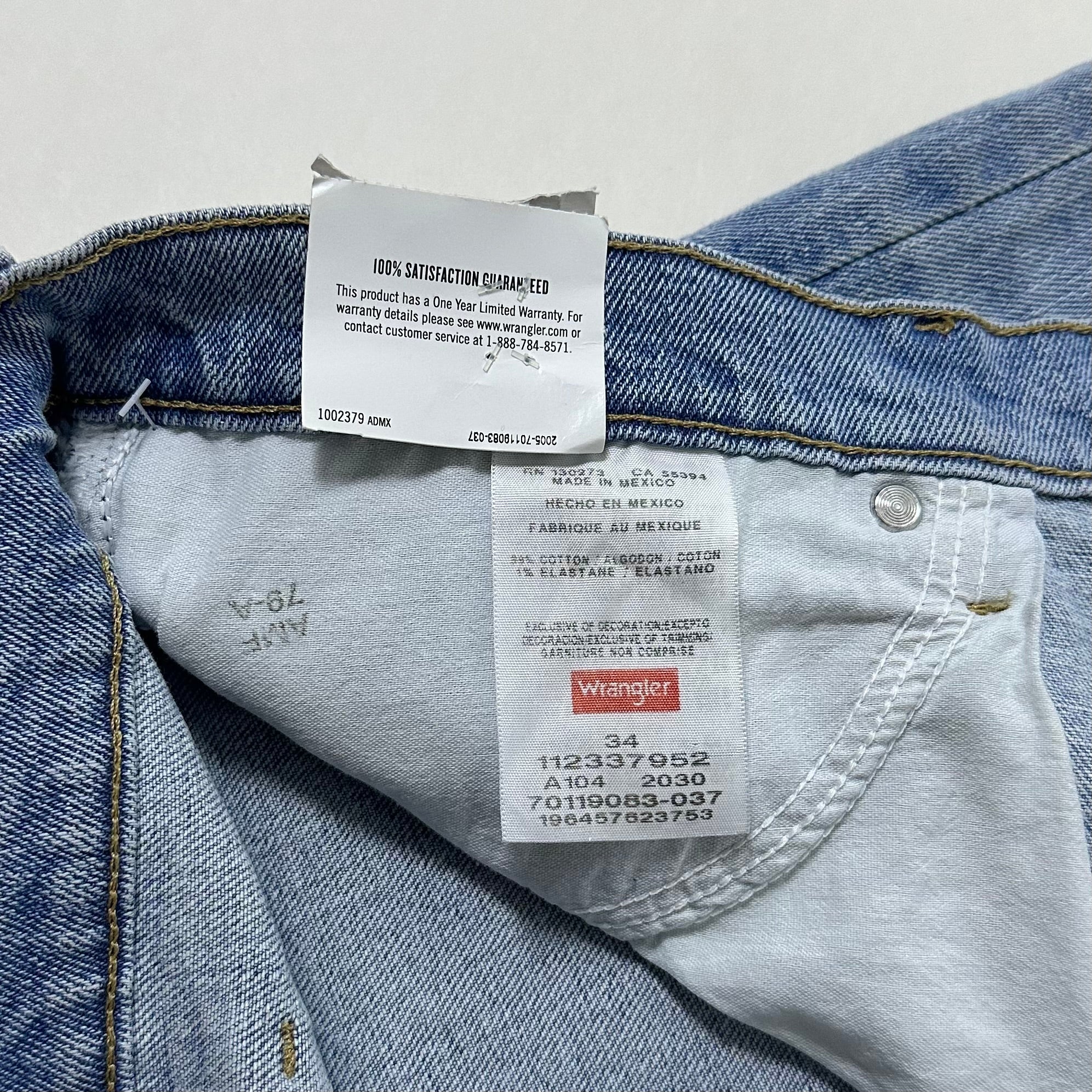 BRAND NEW Wrangler Relaxed Fit Blue Light Wash Jorts (Size 34) - SOLD