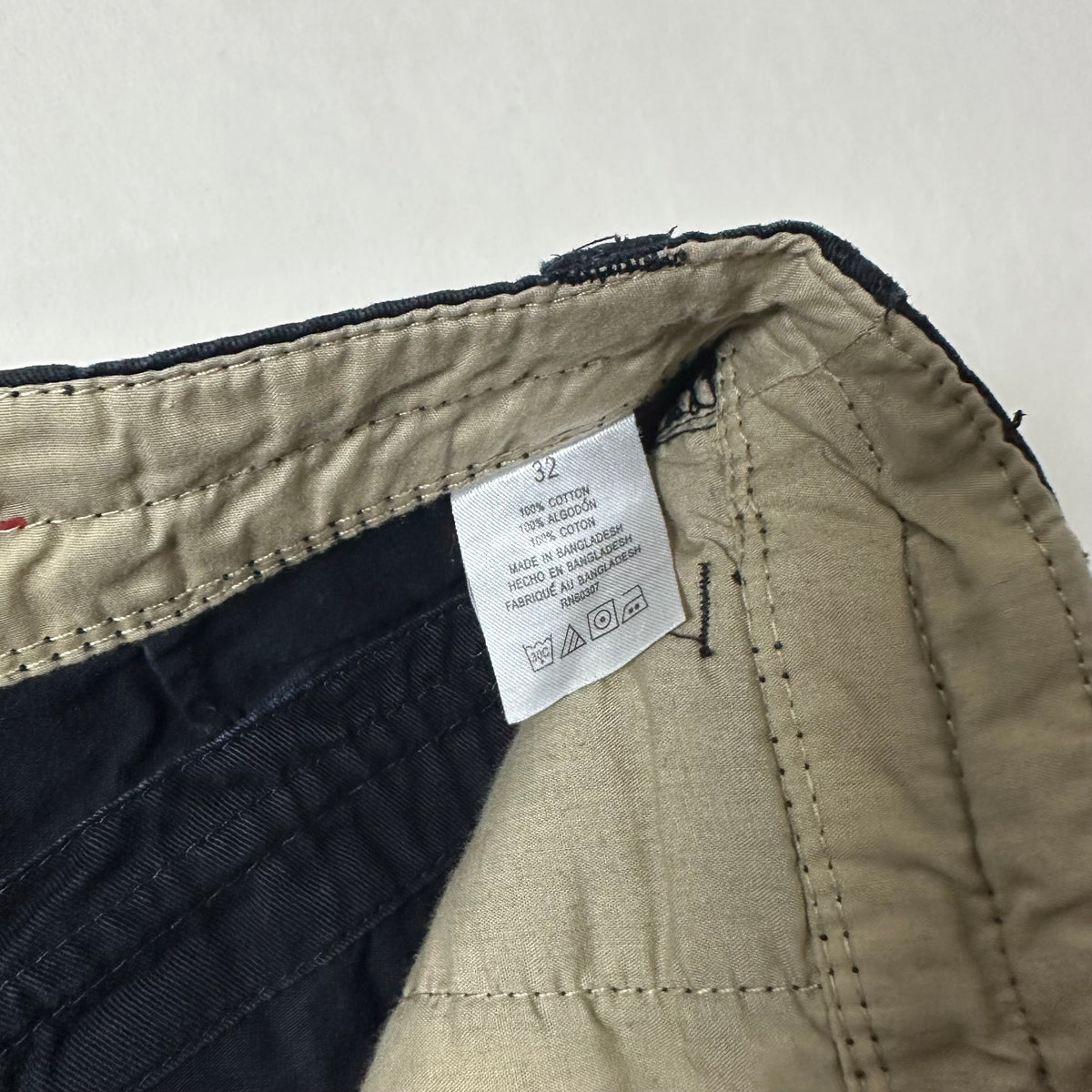 UnionBay Cargo Shorts in Black (Size 32-34) — SOLD