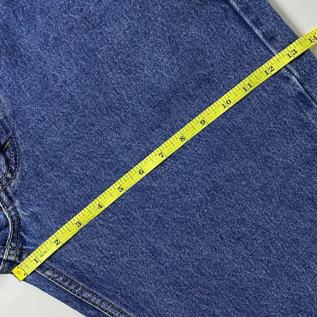 Levi’s 505 Regular Straight Fit Jeans in Medium Stonewash (Size 38)