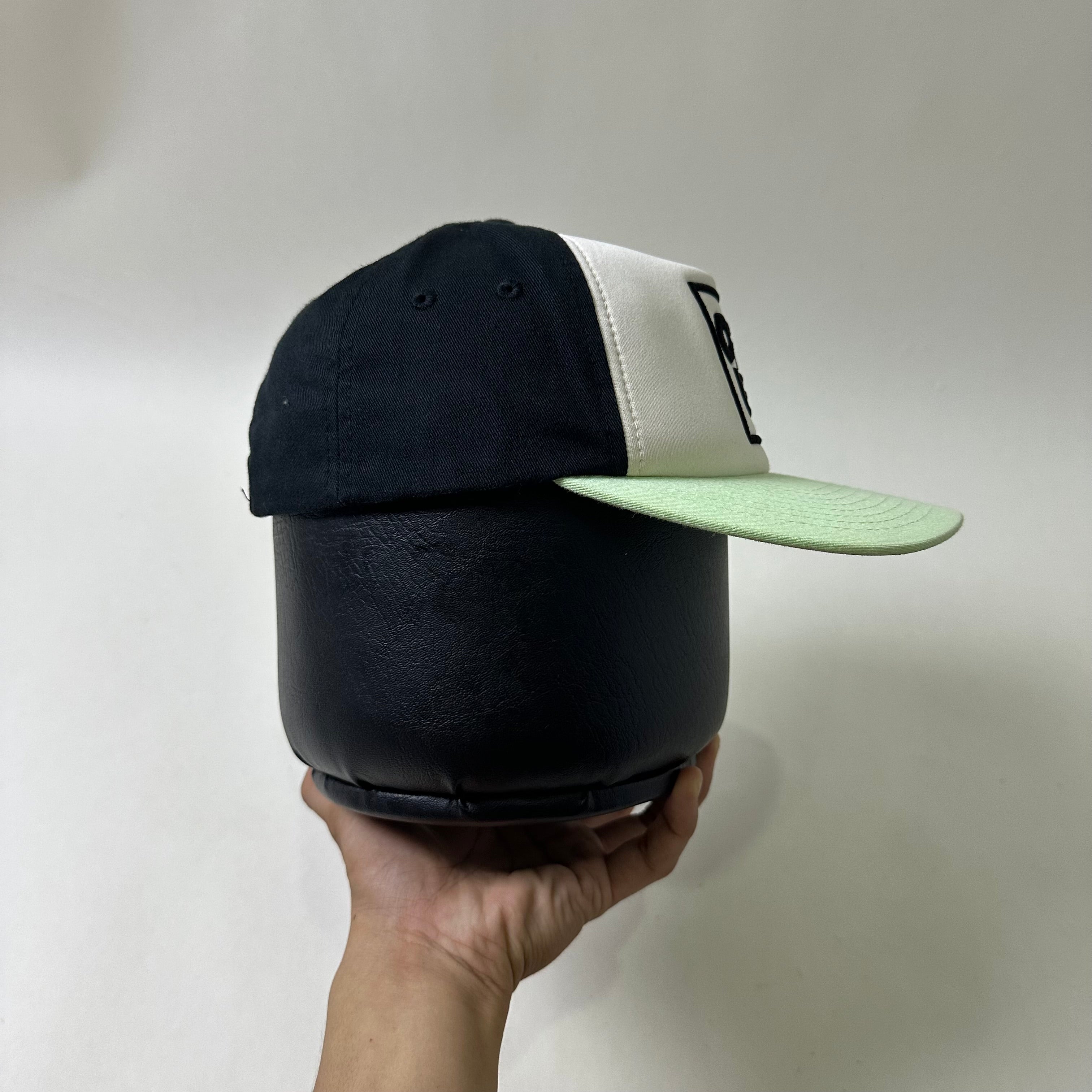 Oakley Snapback Hat Embroidered Logo Multi-Color (One Size)