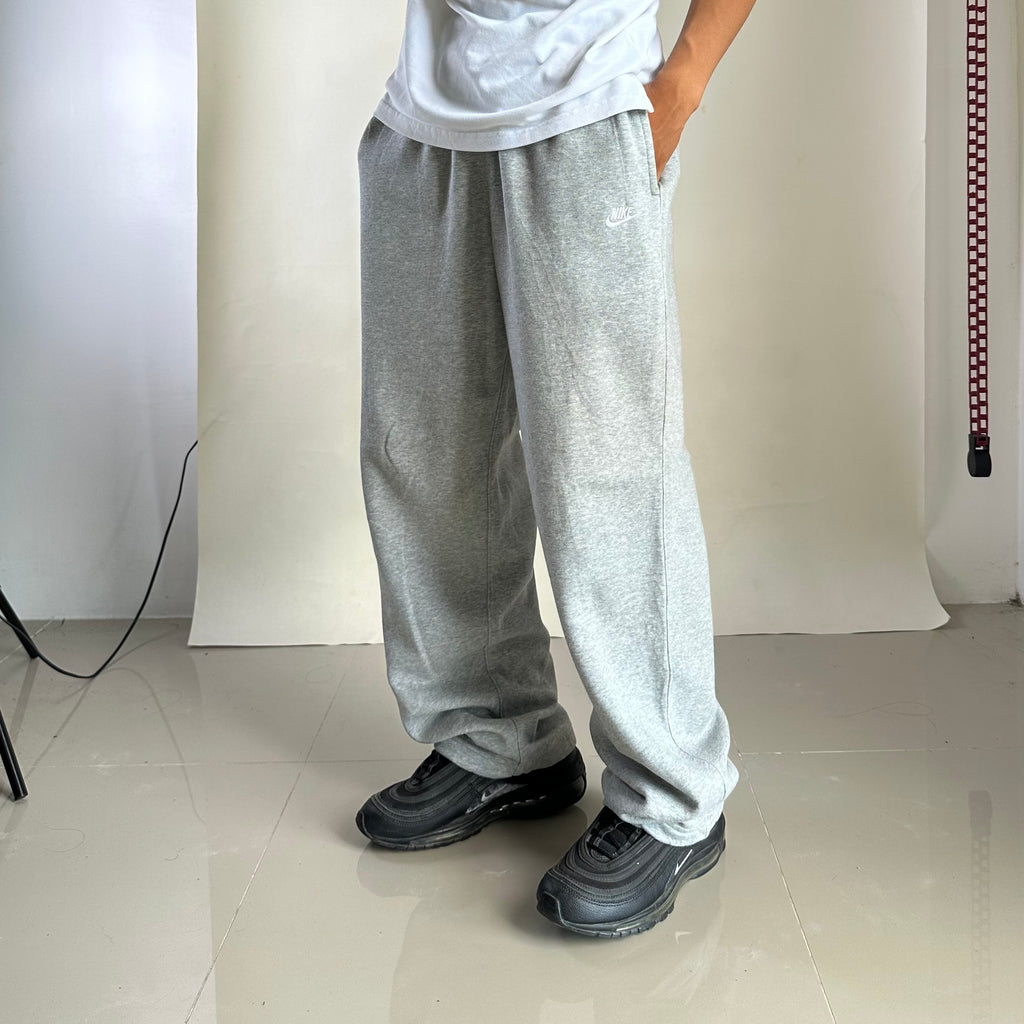 Nike Club Open-hem Fleece Sweatpants Embroidered Logo in Gray Heather (Size 28-34) - SOLD