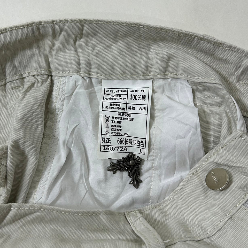 Random Baggy Pants with Multi-Pockets White (Size 29)