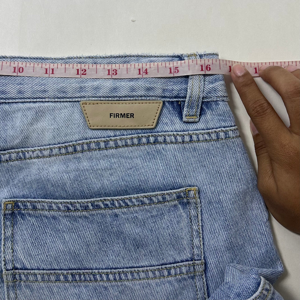 GXG Light Wash Carpenter Jorts (Size 32-33) - SOLD