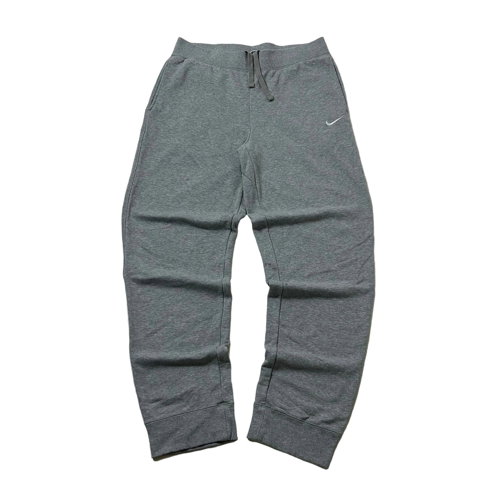 Nike Club Fleece Embroidered Swoosh Sweatpants in Gray Heather (Size 32-36)