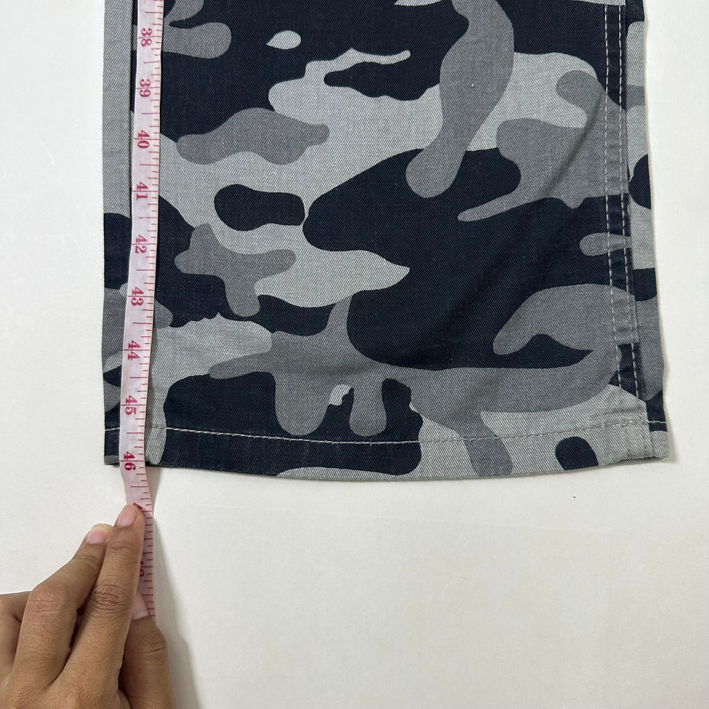 Blair Underwood Camouflage Pants (Size 40)