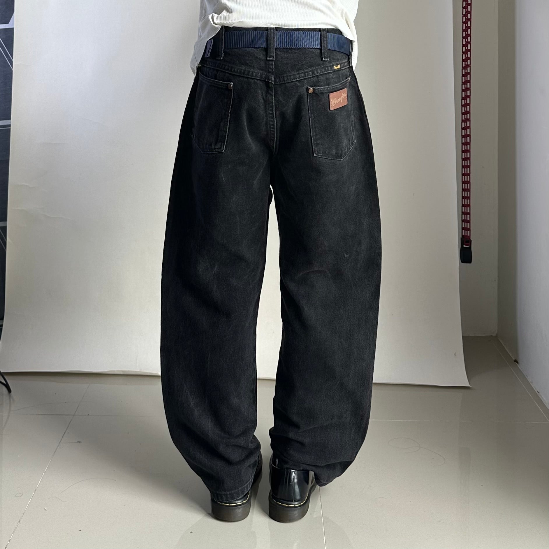 Vintage Made in USA Wrangler Cowboy Cut Original Fit Jeans in Shadow Black (Size 34)