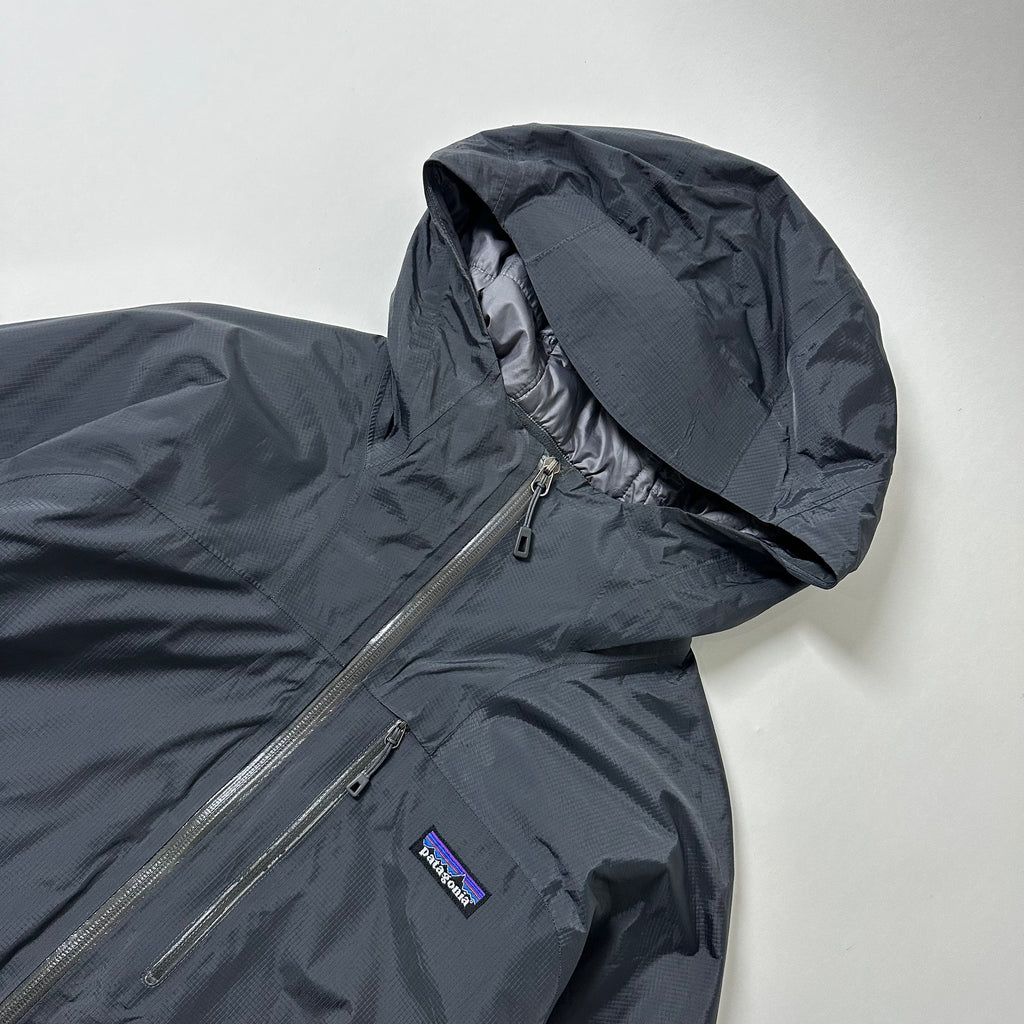 Patagonia Waterproof Windbreaker in Dark Gray Size Medium (Fits Large)