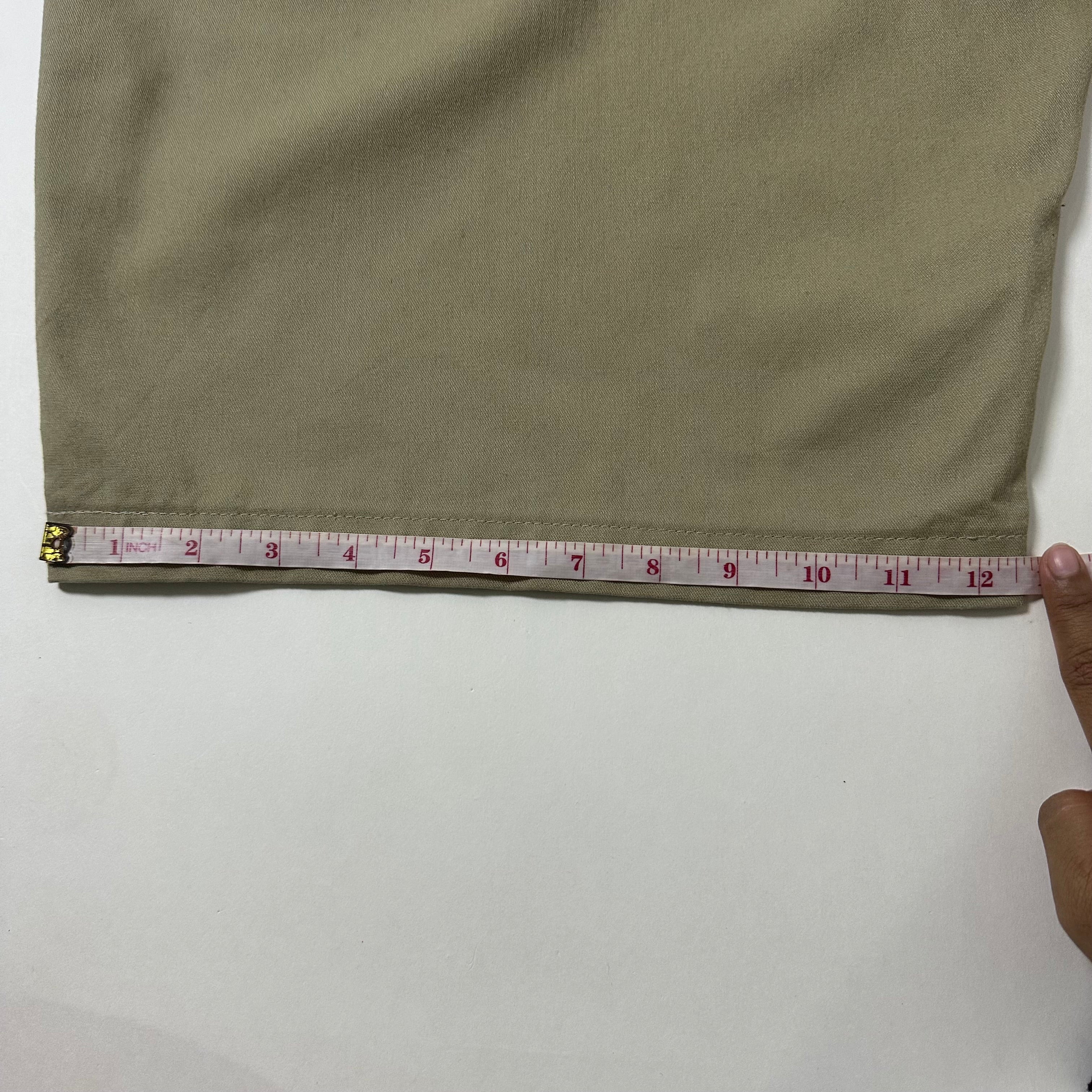 Dickies Relaxed Fit Shorts Khaki Size 44