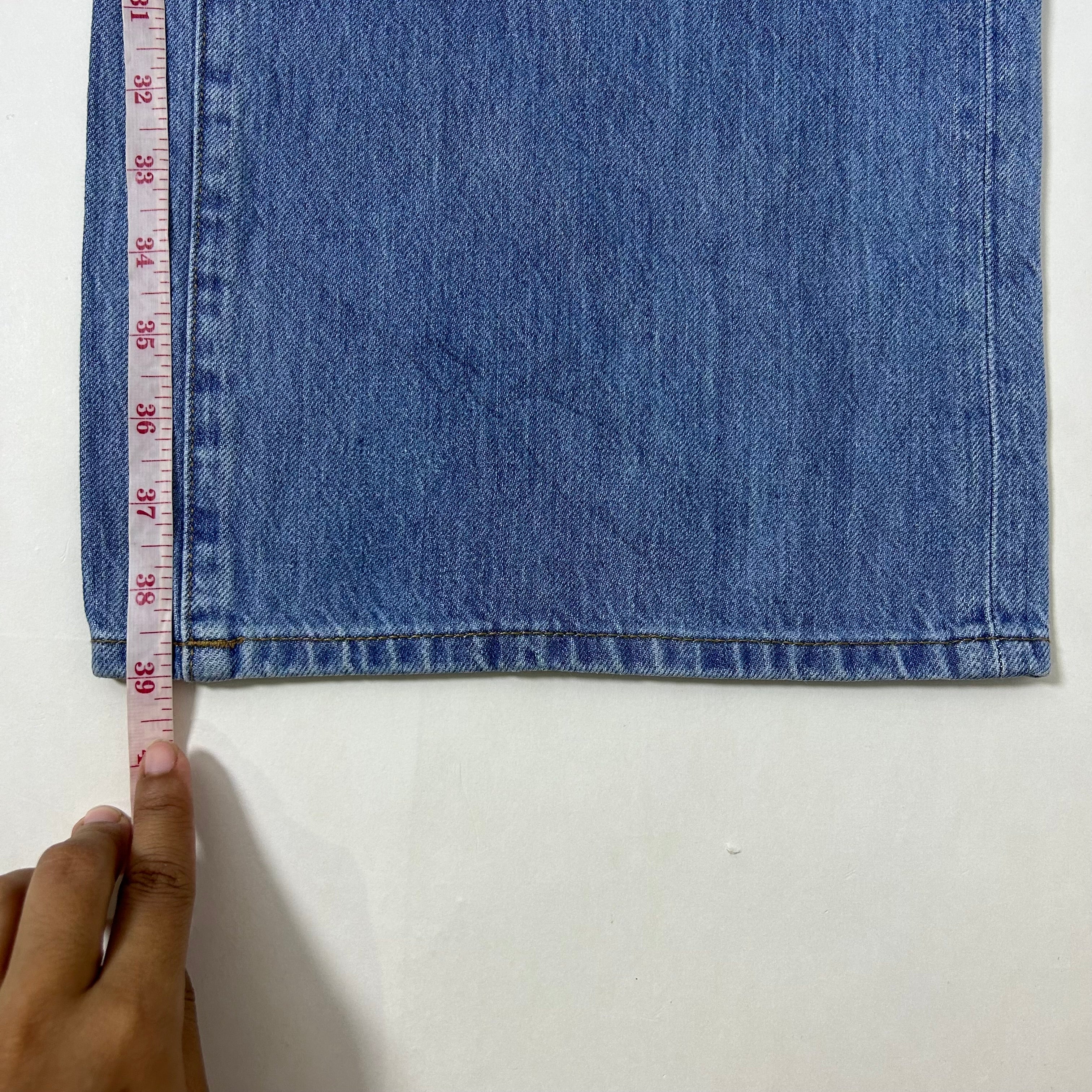 Uniqlo Baggy Jeans Unisex (Size 28) - SOLD