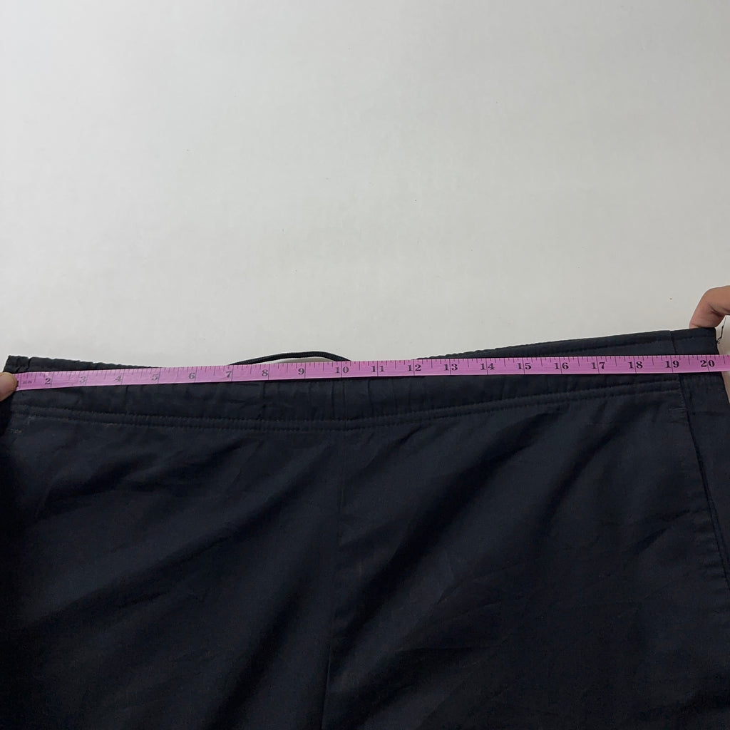 NIKE Dry-Fit Woven Team Training Pants in Black (Size 36-40)