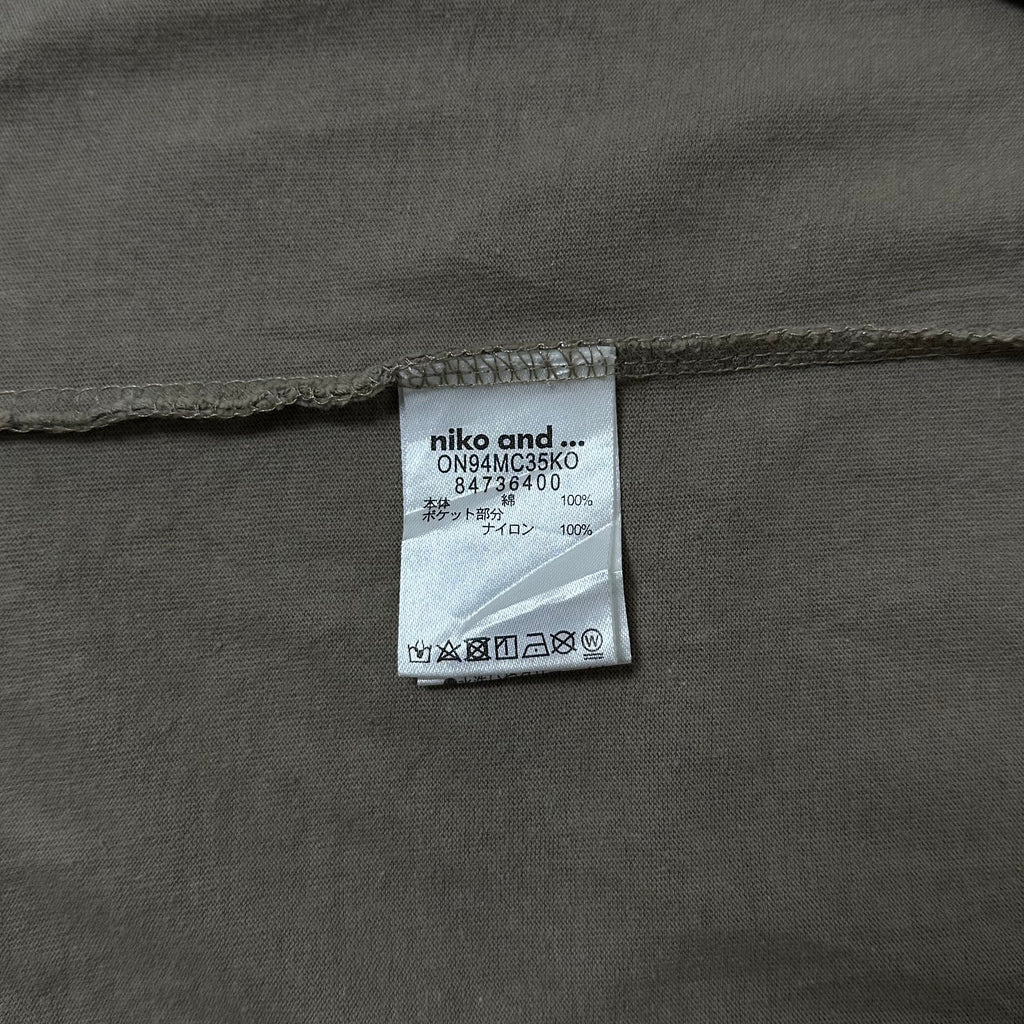 Niko And Utility Pocket T-Shirt Khaki Size XL
