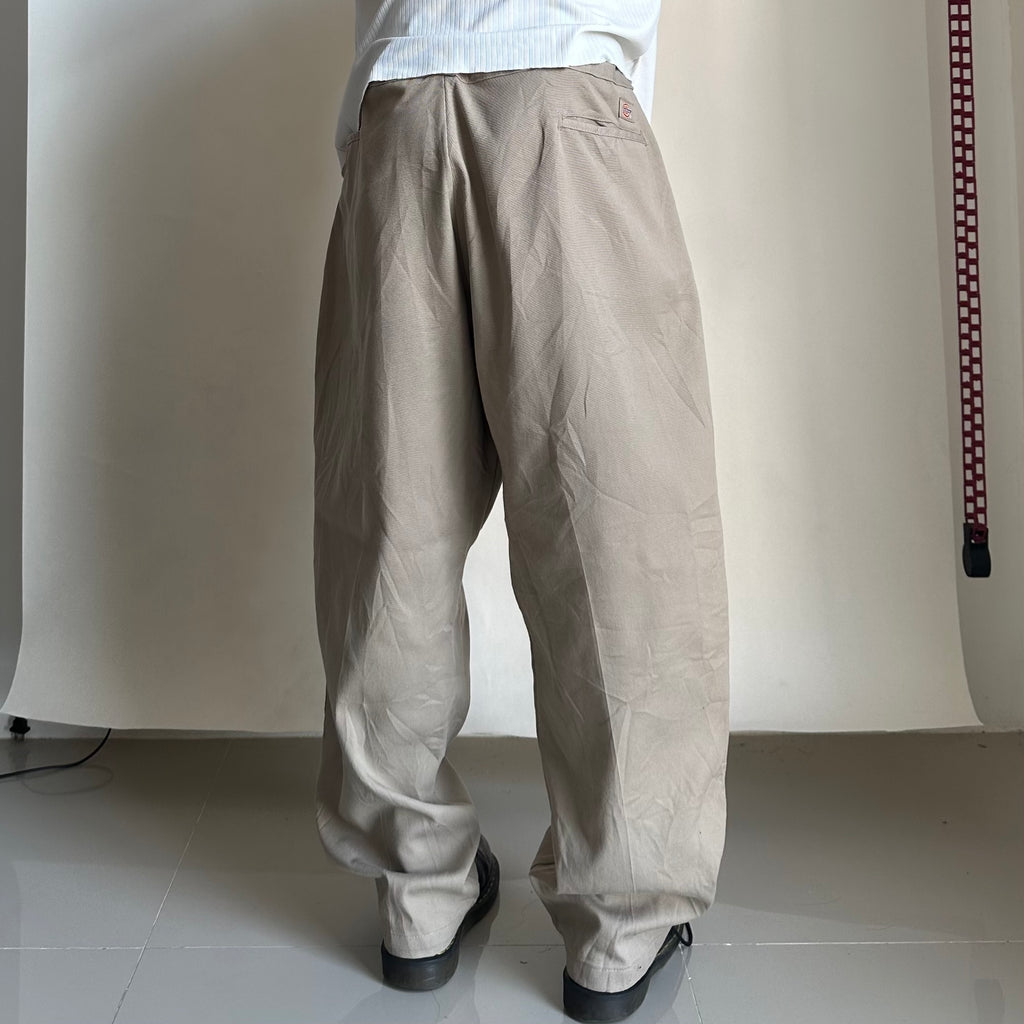 Dickies 874 Original Fit Pants Khaki Size 44