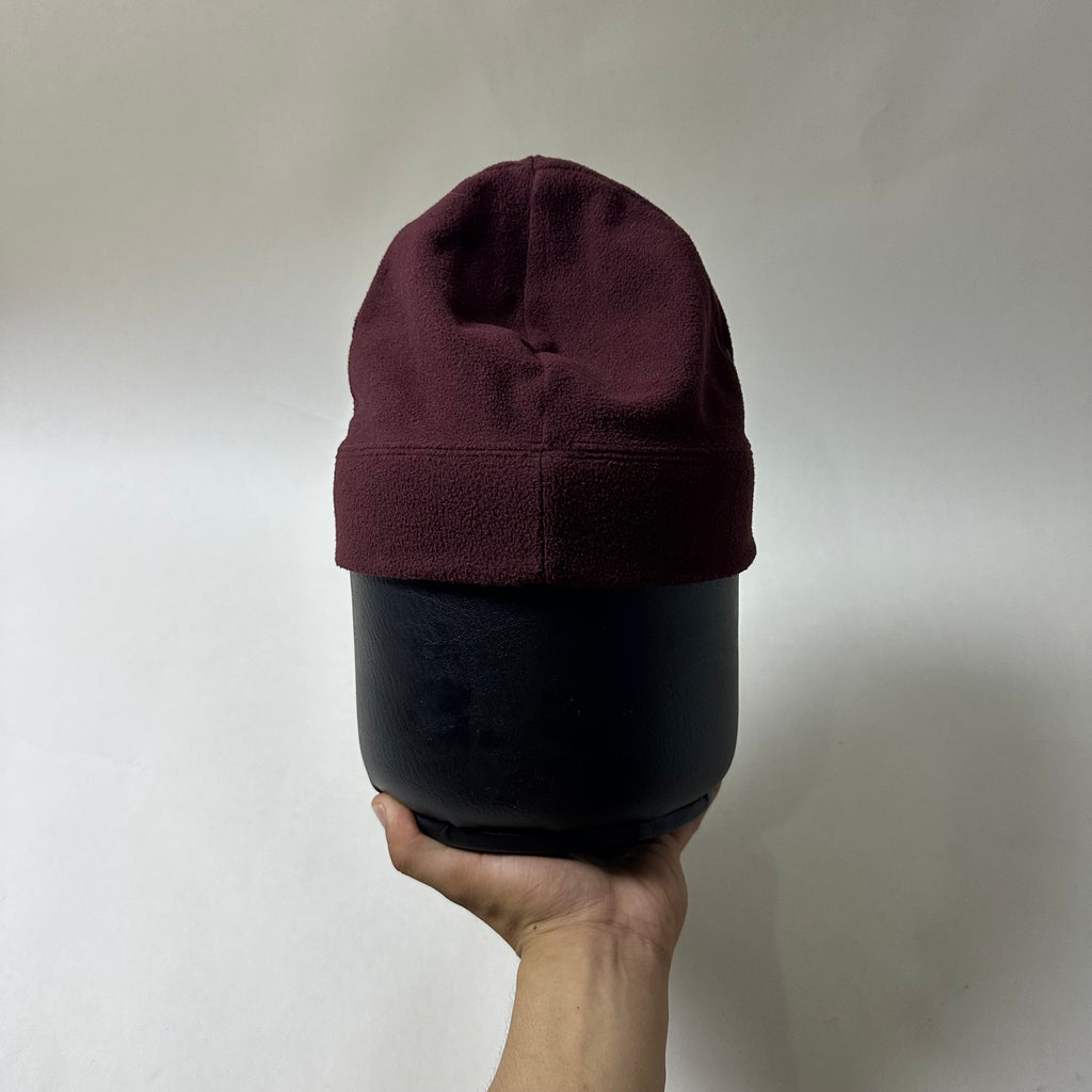 Carhartt Flecee Beanie Hat in Dark Burgundy (One Size)