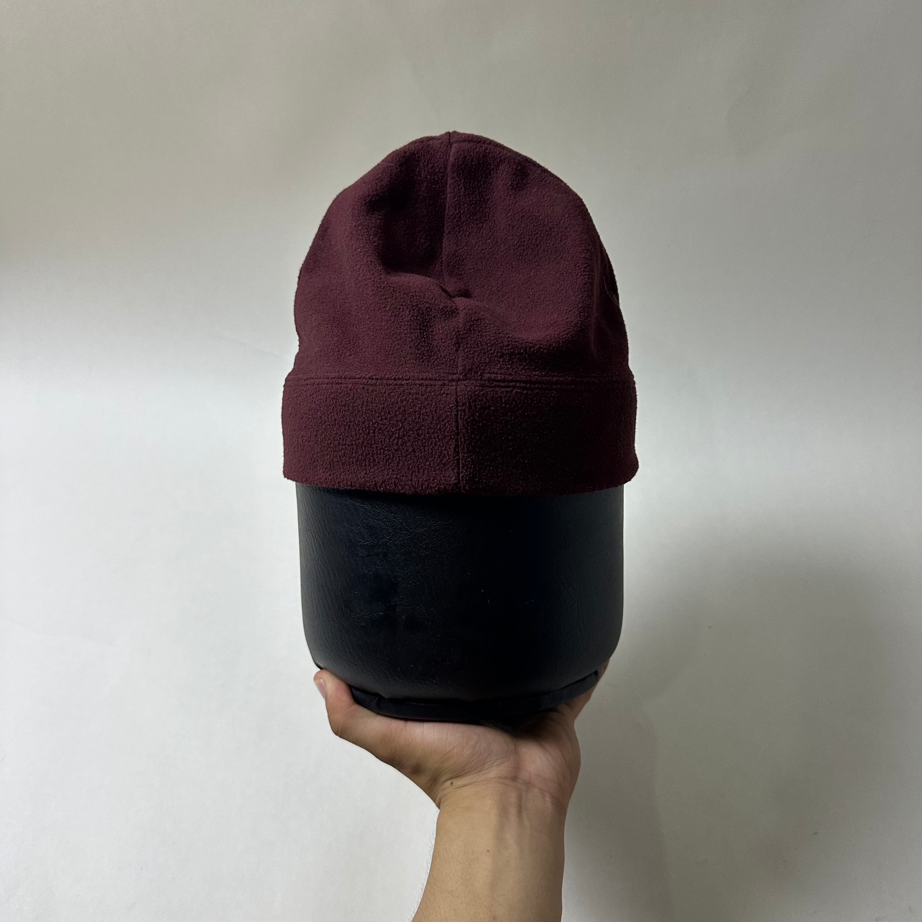Carhartt Flecee Beanie Hat in Dark Burgundy (One Size)