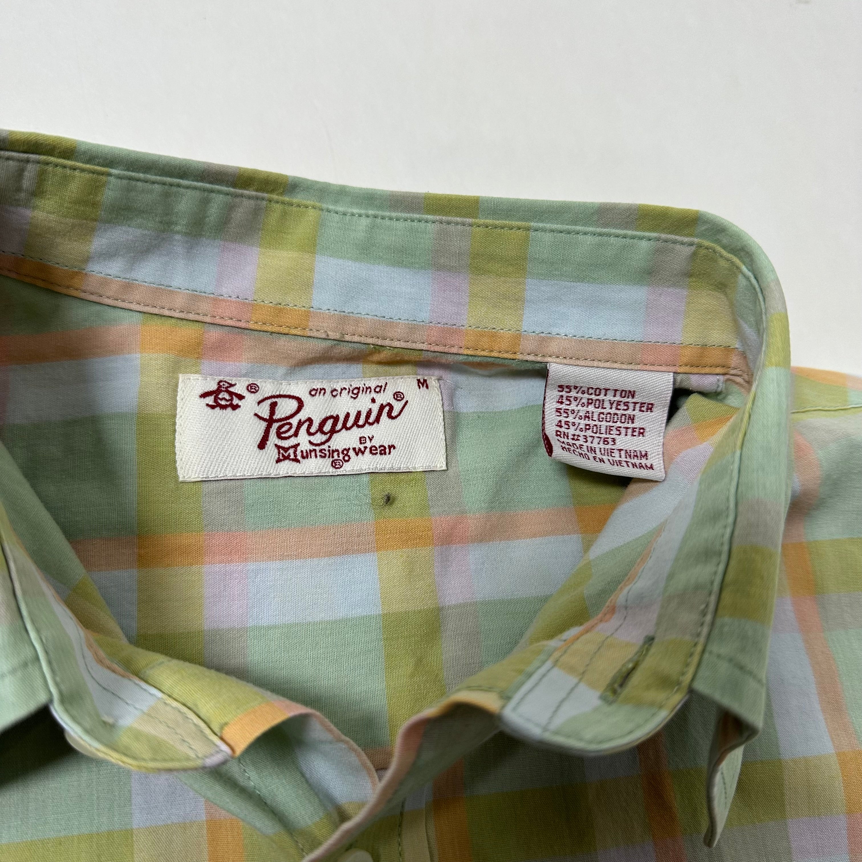 Penguin Short-sleeve Button-down Polo in Pastel Plaid Pattern (Size Medium)
