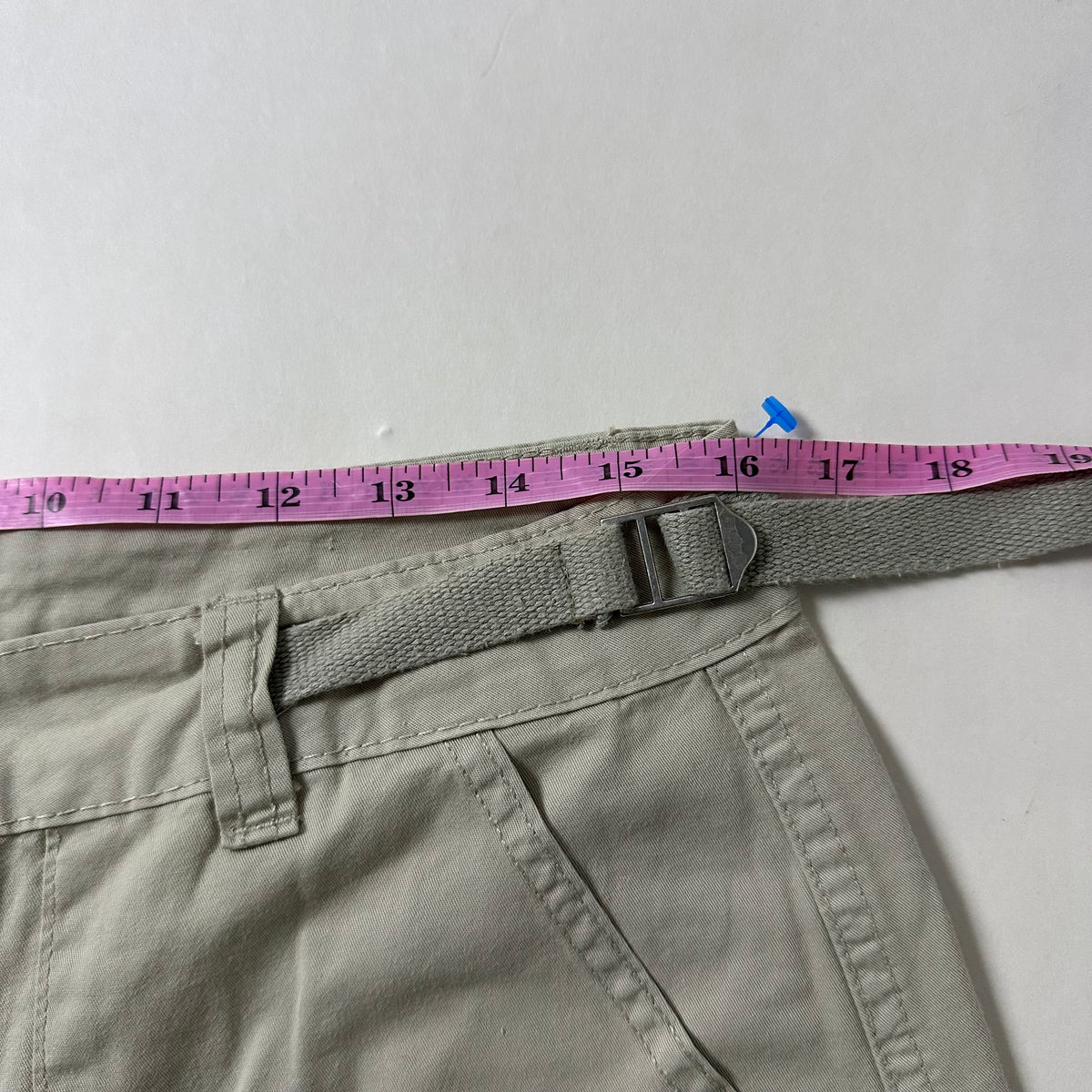 PULL&BEAR Baggy Cargo Pants in Beige (Size 30-32)