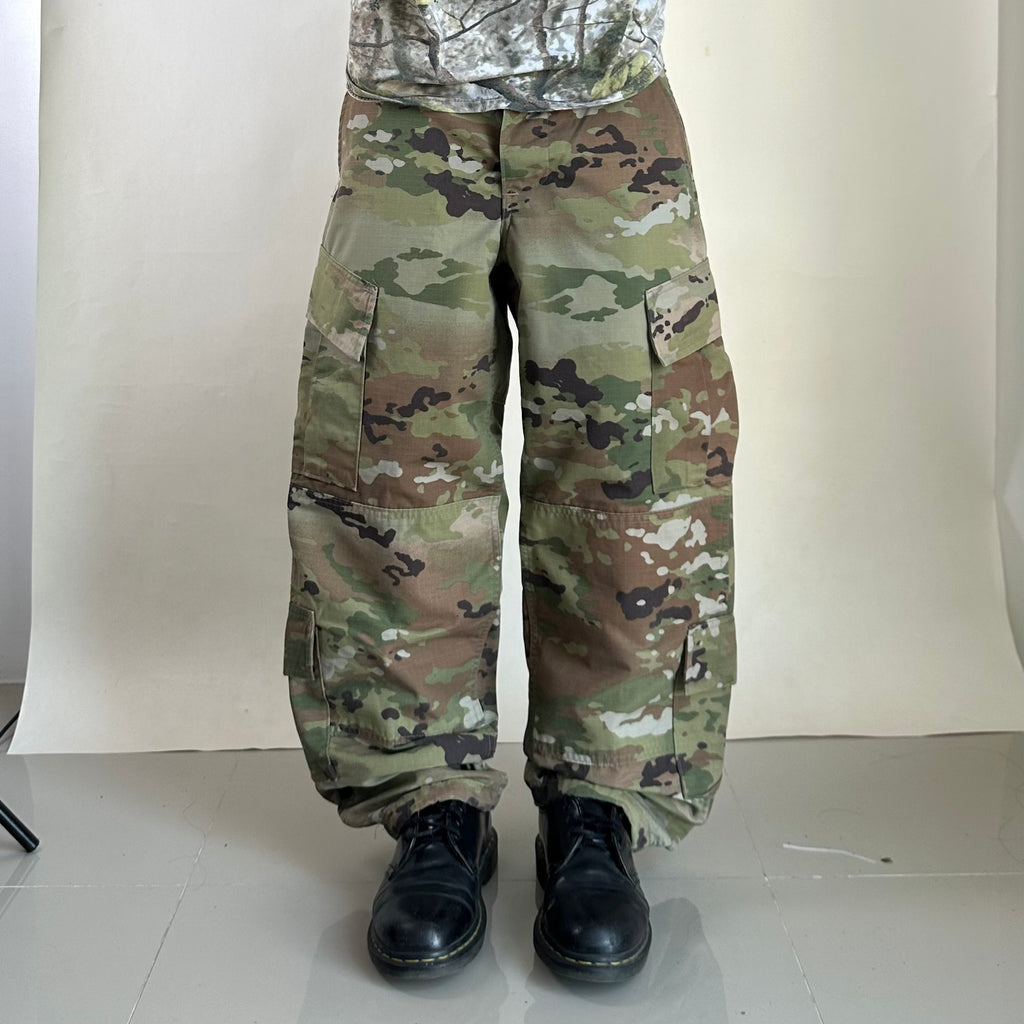 U.S. Army Combat Cargo Pants in a Multicam or Scorpion OCP camouflage pattern Size Small (27-31)
