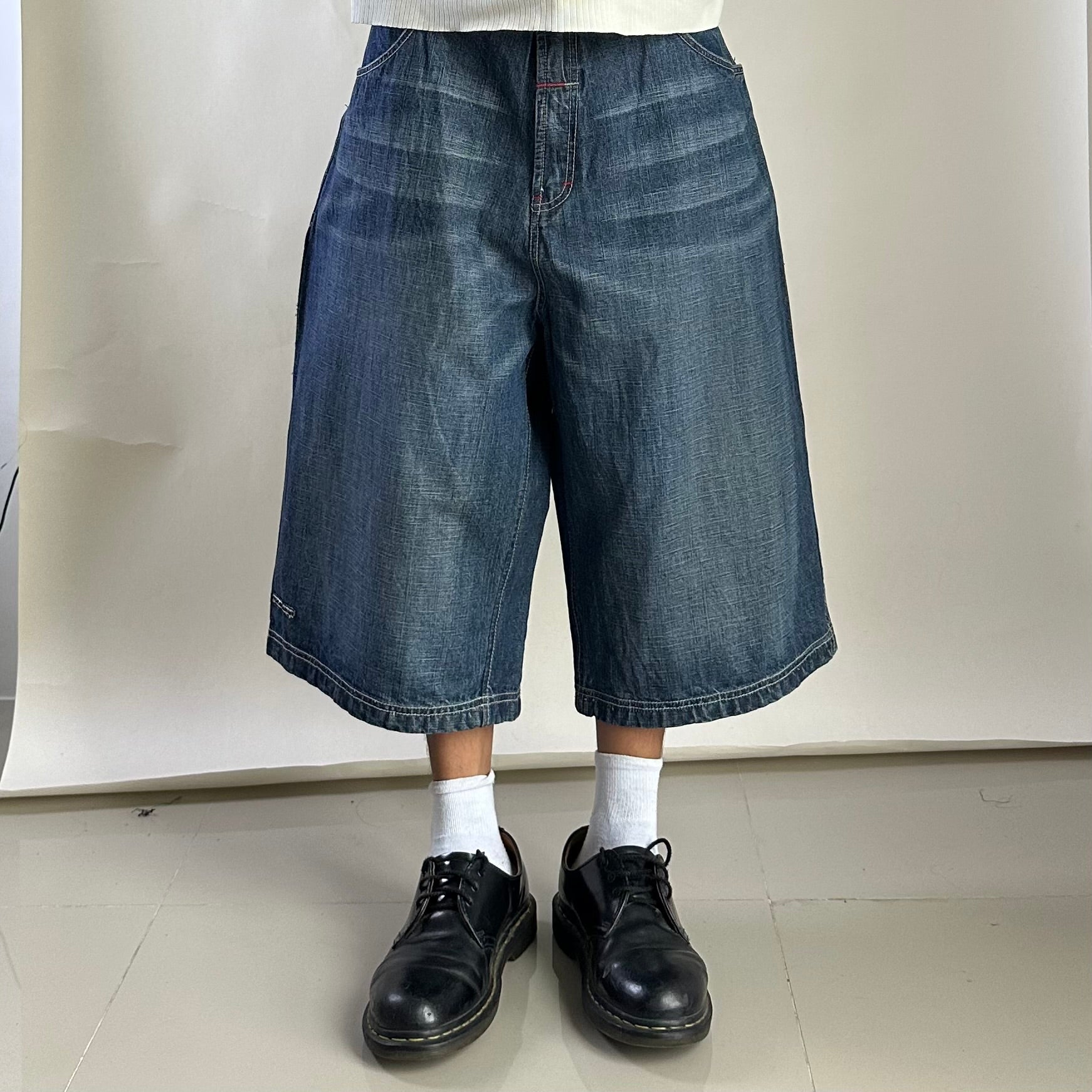 Vintage Y2K Rocawear Baggy Jorts in Indigo (Sand Blast) Deadstock (Size 38)