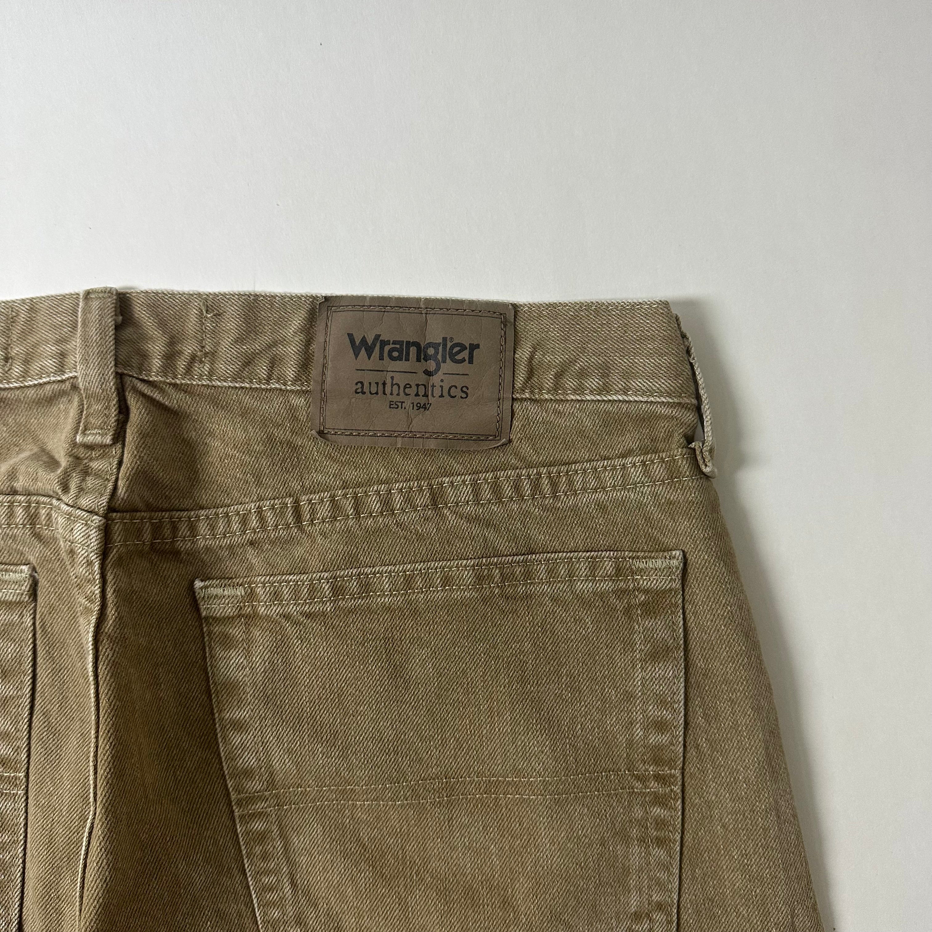 Wrangler Authentics Relaxed Fit Jeans in Khaki (Size 33)