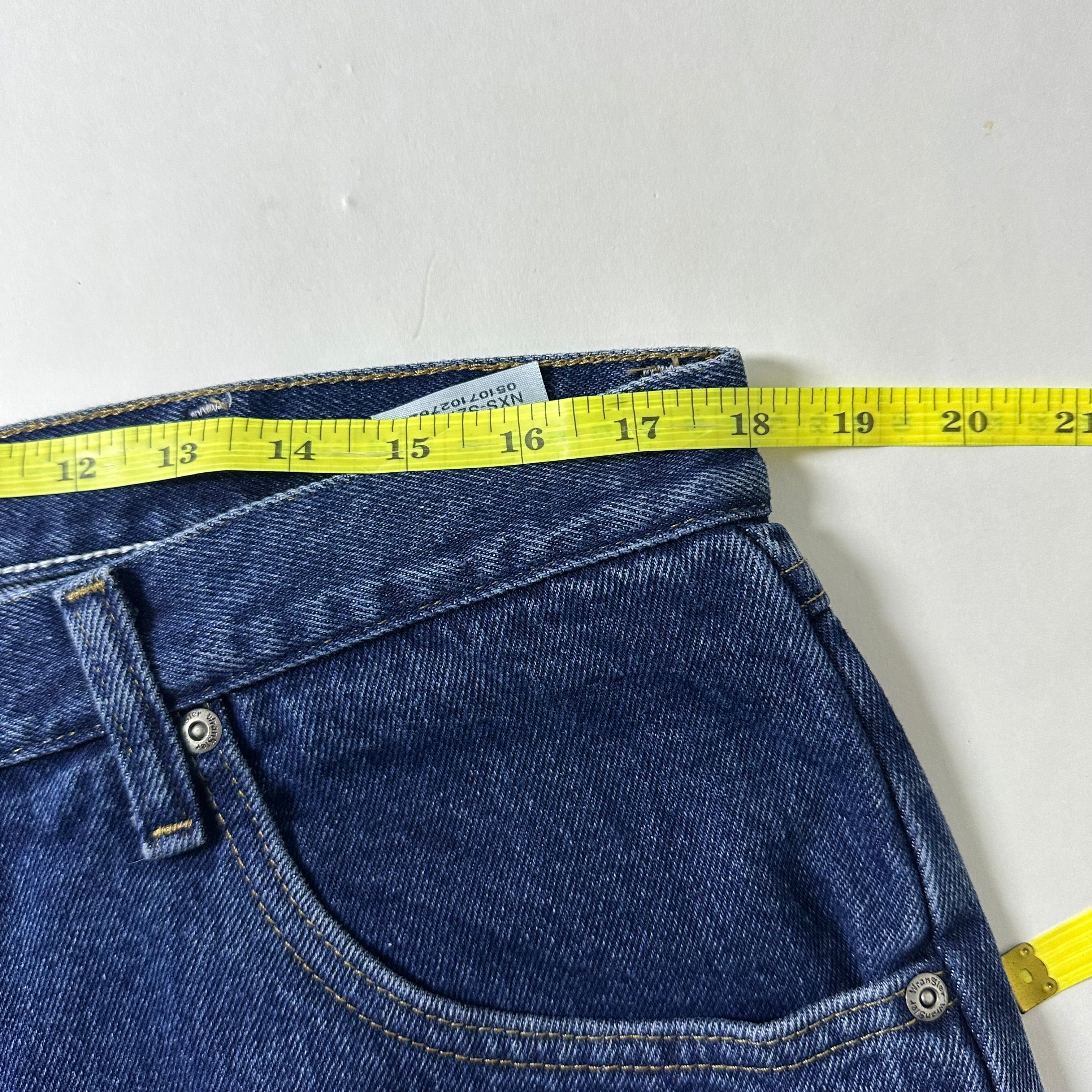 Wrangler Five Star Premium Denim Relaxed Fit Jeans in Dark Stone (Size 36)