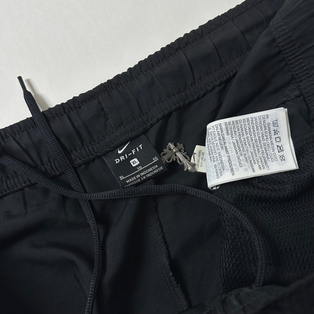 NIKE Dry-Fit Woven Team Training Pants in Black (Size 36-40)