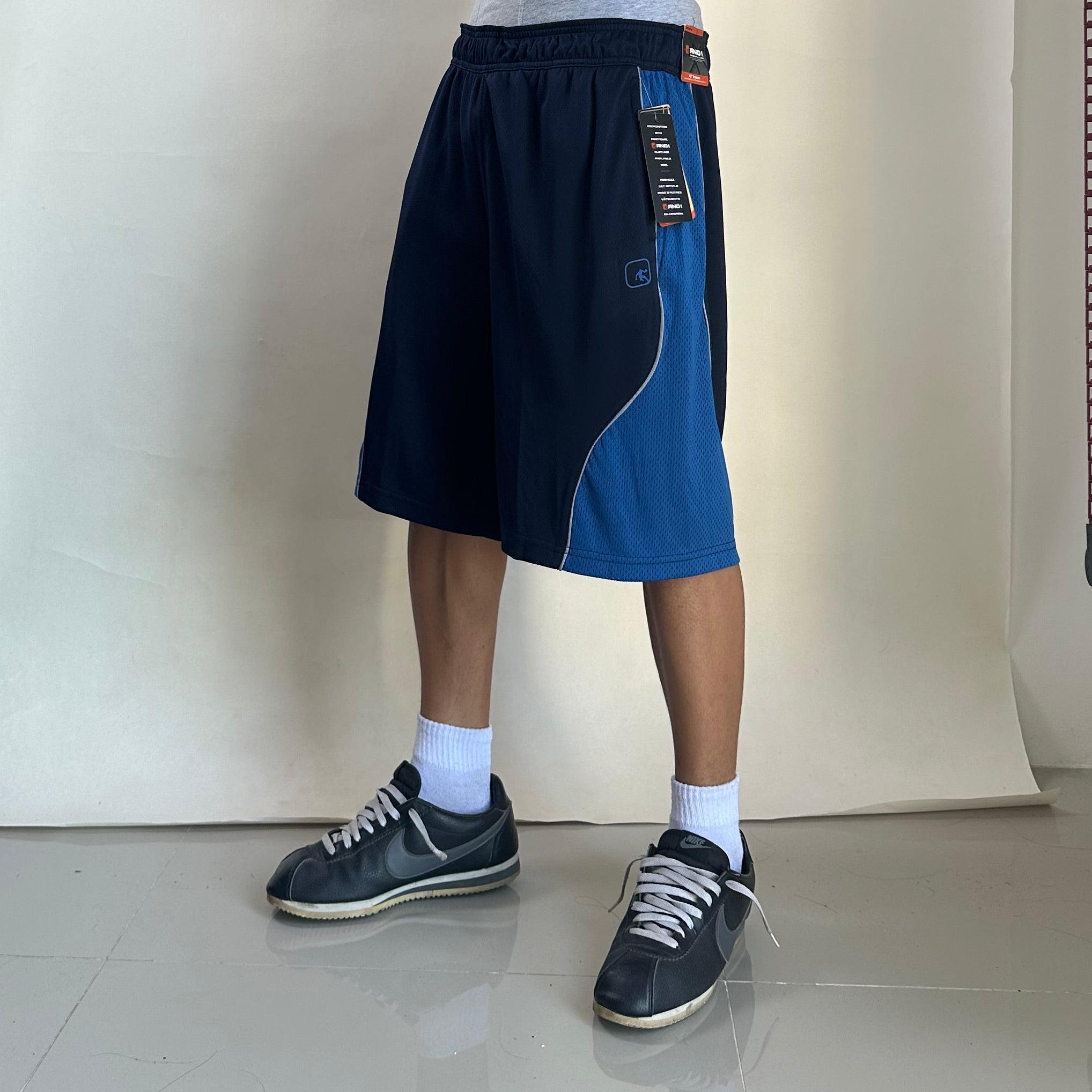 BRAND NEW AND1 Men's Active All Court Basketball Shorts Navy Size Medium (32-38)