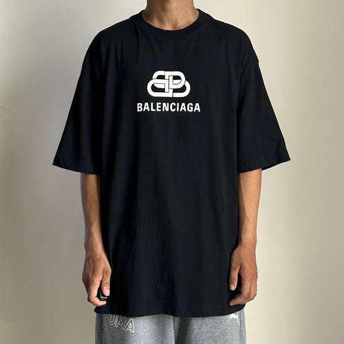 Balenciaga BB Interlocking Logo T-shirt in Black Medium Oversized (Fits L-XL) OFF Only — SOLD