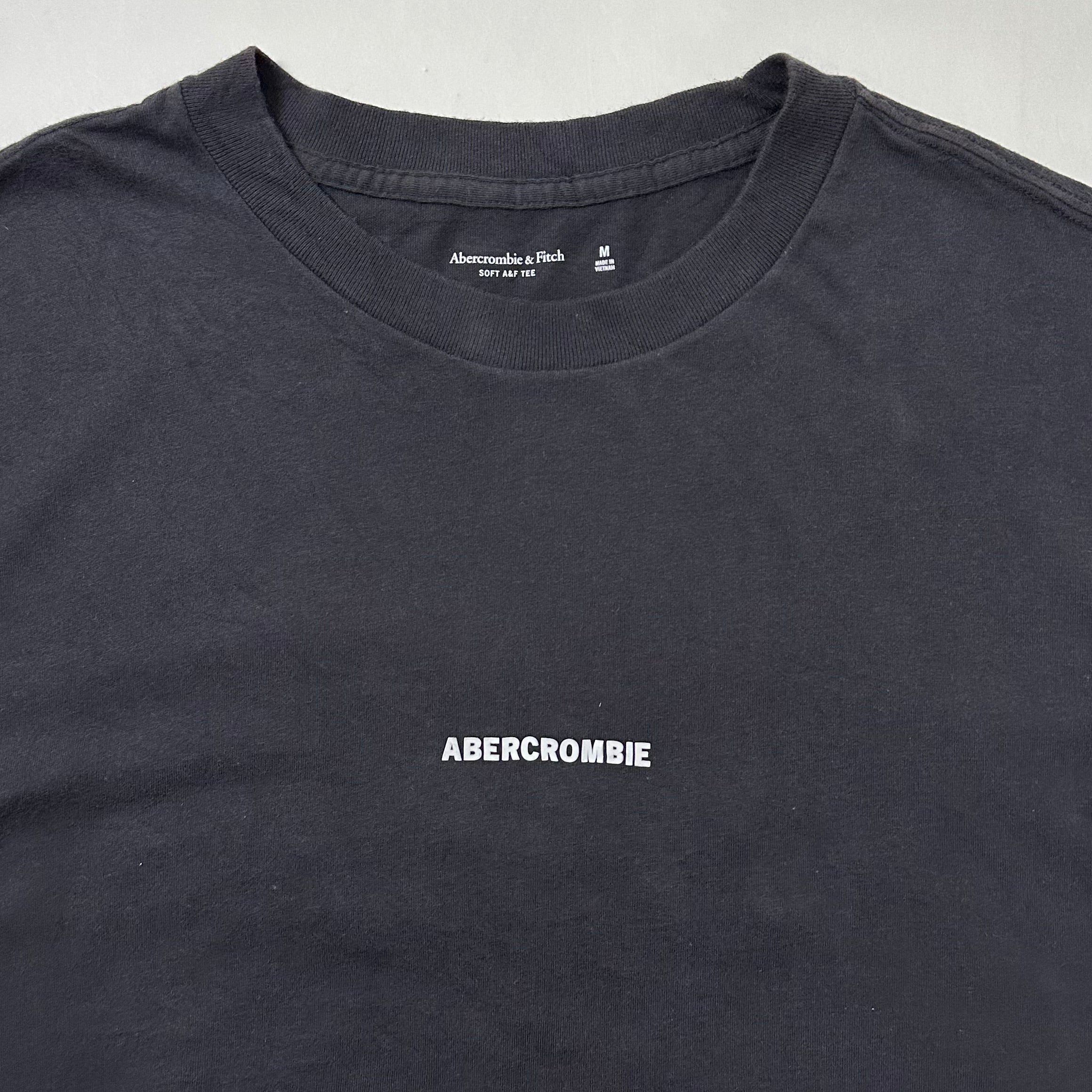 Abercrombie & Fitch Center and Back Logo Print Soft T-shirt in Gray Size Medium