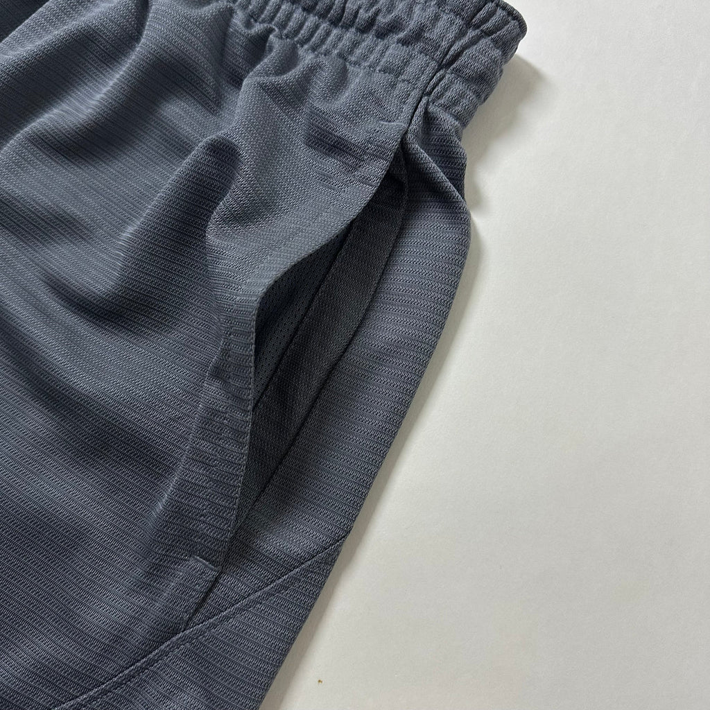 NIKE Big Swoosh Dri-fit Shorts in Gray (Size 32-38)