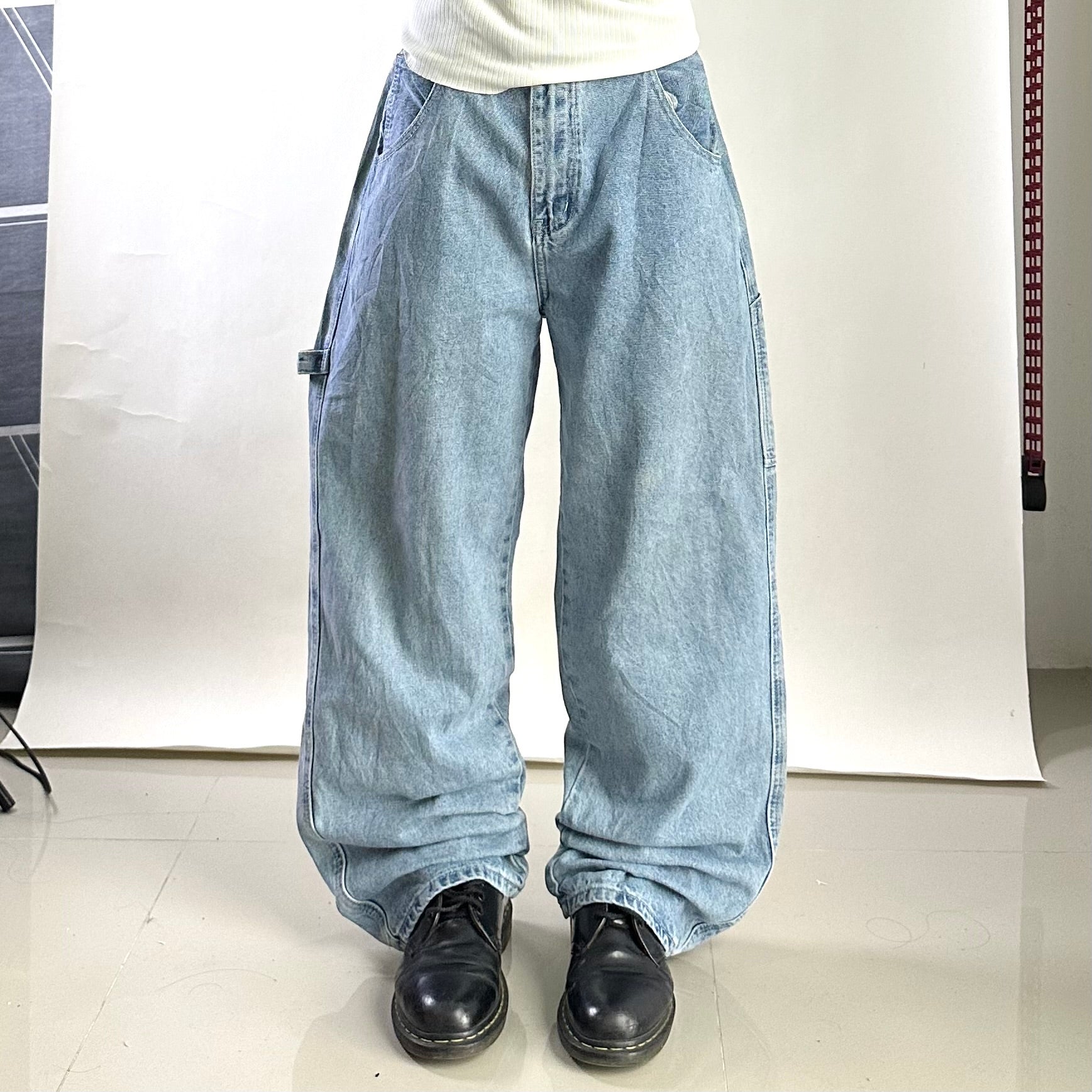 Random Baggy Denim Carpenter Pants in Light Wash (Size 34)