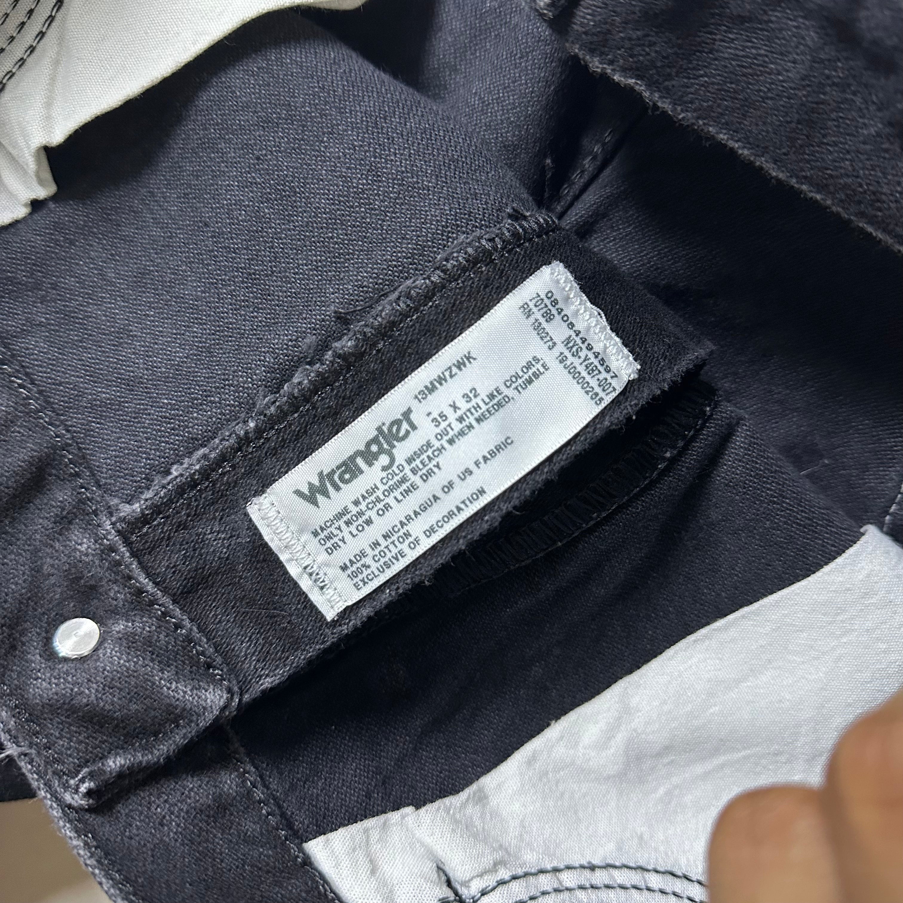 Wrangler Cowboy Cut Original Fit Jeans in Shadow Black (Size 35)