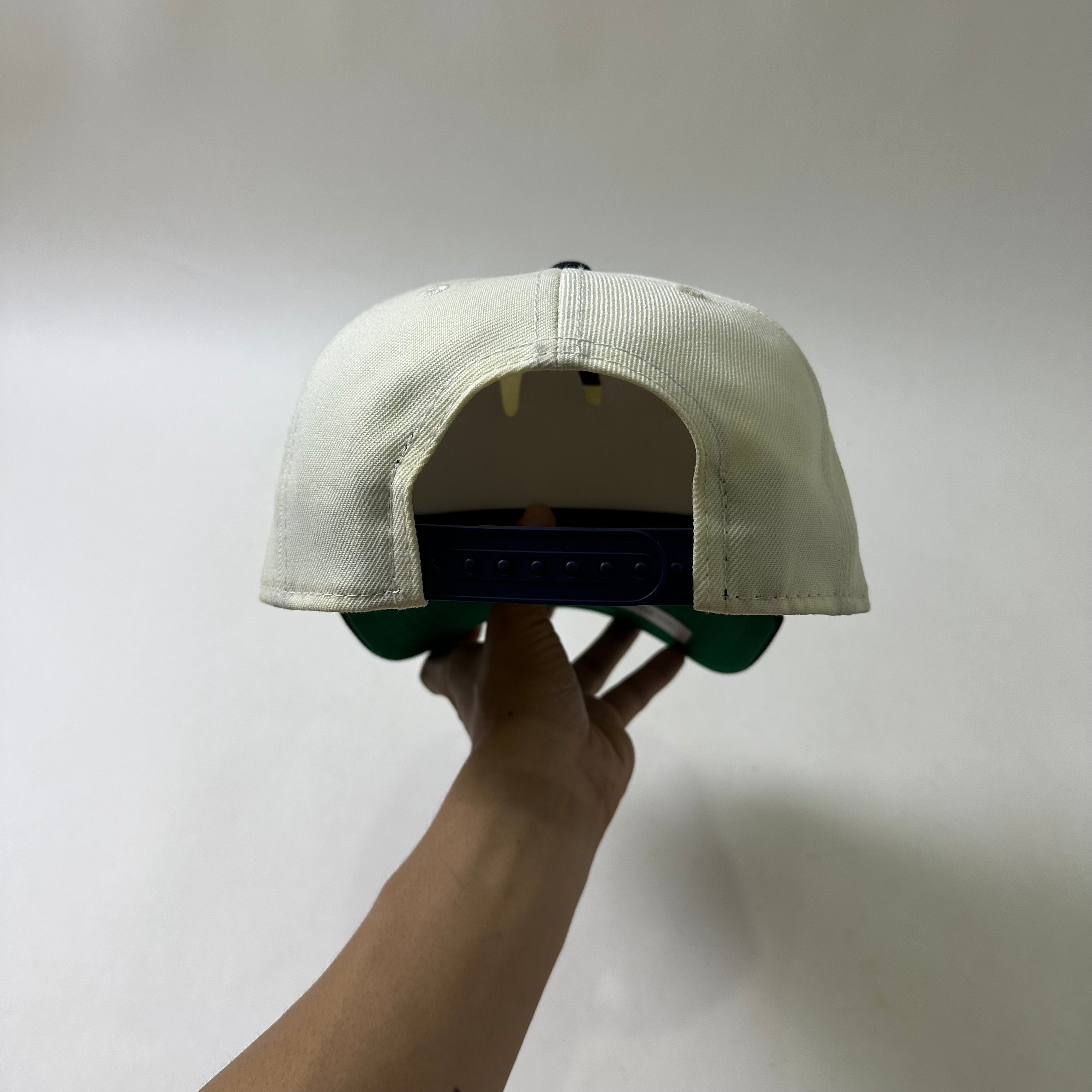 BRAND NEW NEW ERA A-Frame Snapback Cap Seattle Mariners in Two-tone (One Size)
