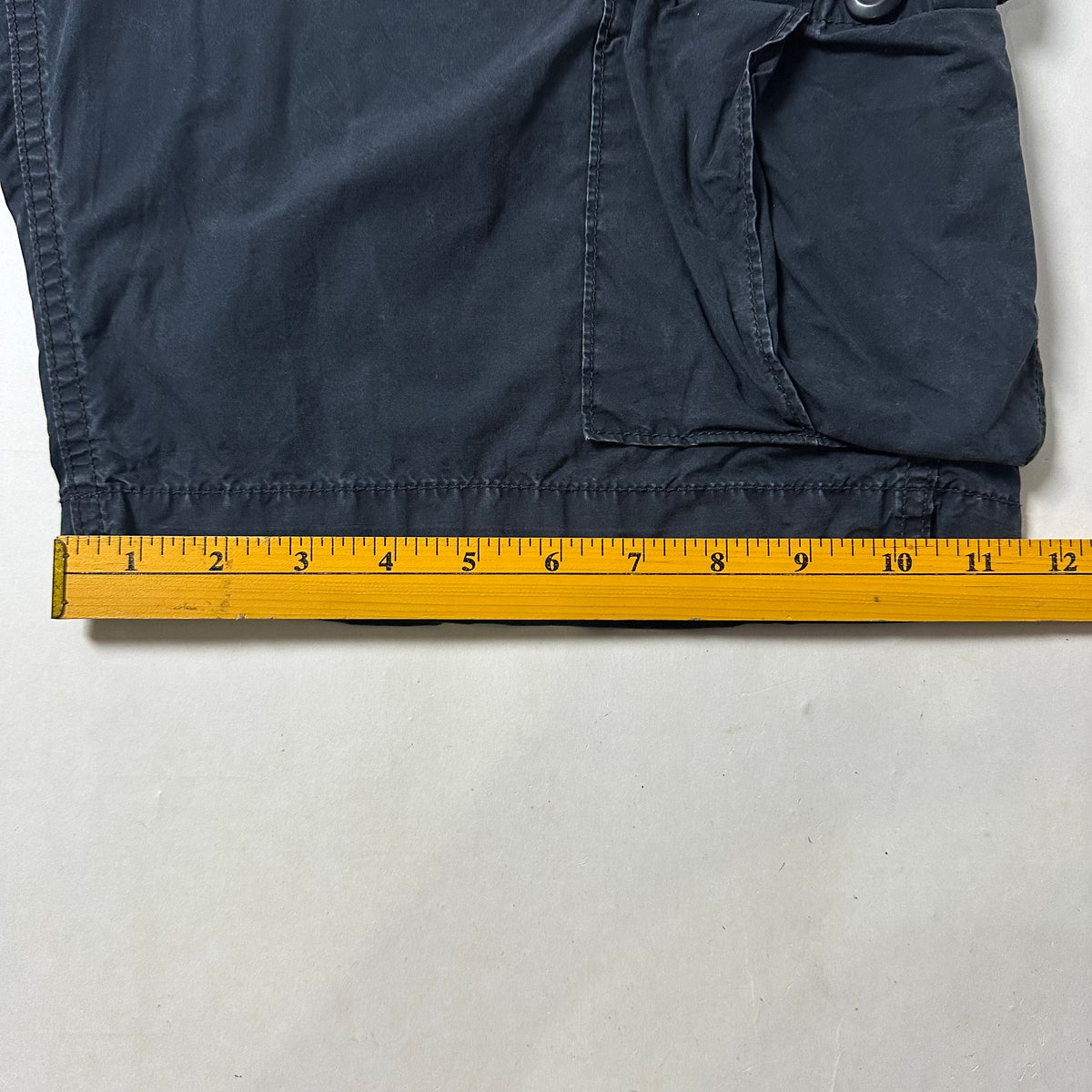 Ralph Lauren Denim & Supply Cargo Shorts in Black (Size 34-36)