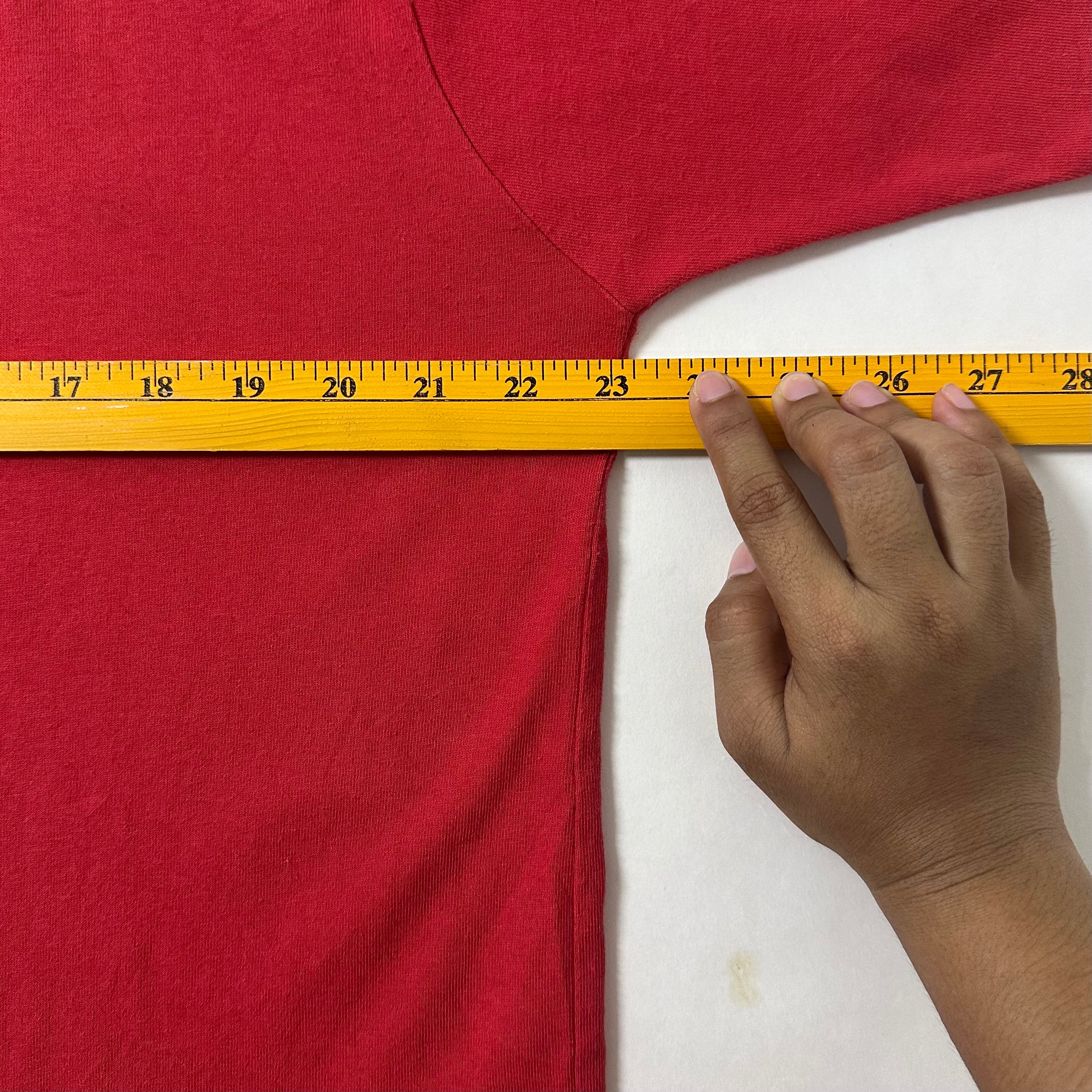 Champion Basic Logo T-shirt in Red Size Large (Fits XL)