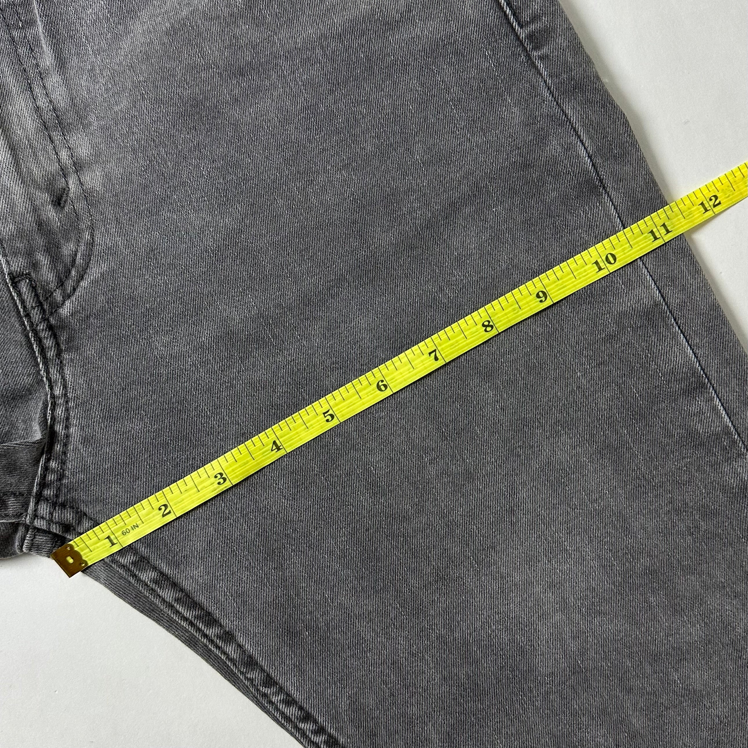 Levi’s 510 Skinny Fit Jeans in Gray Wash (Size 33)