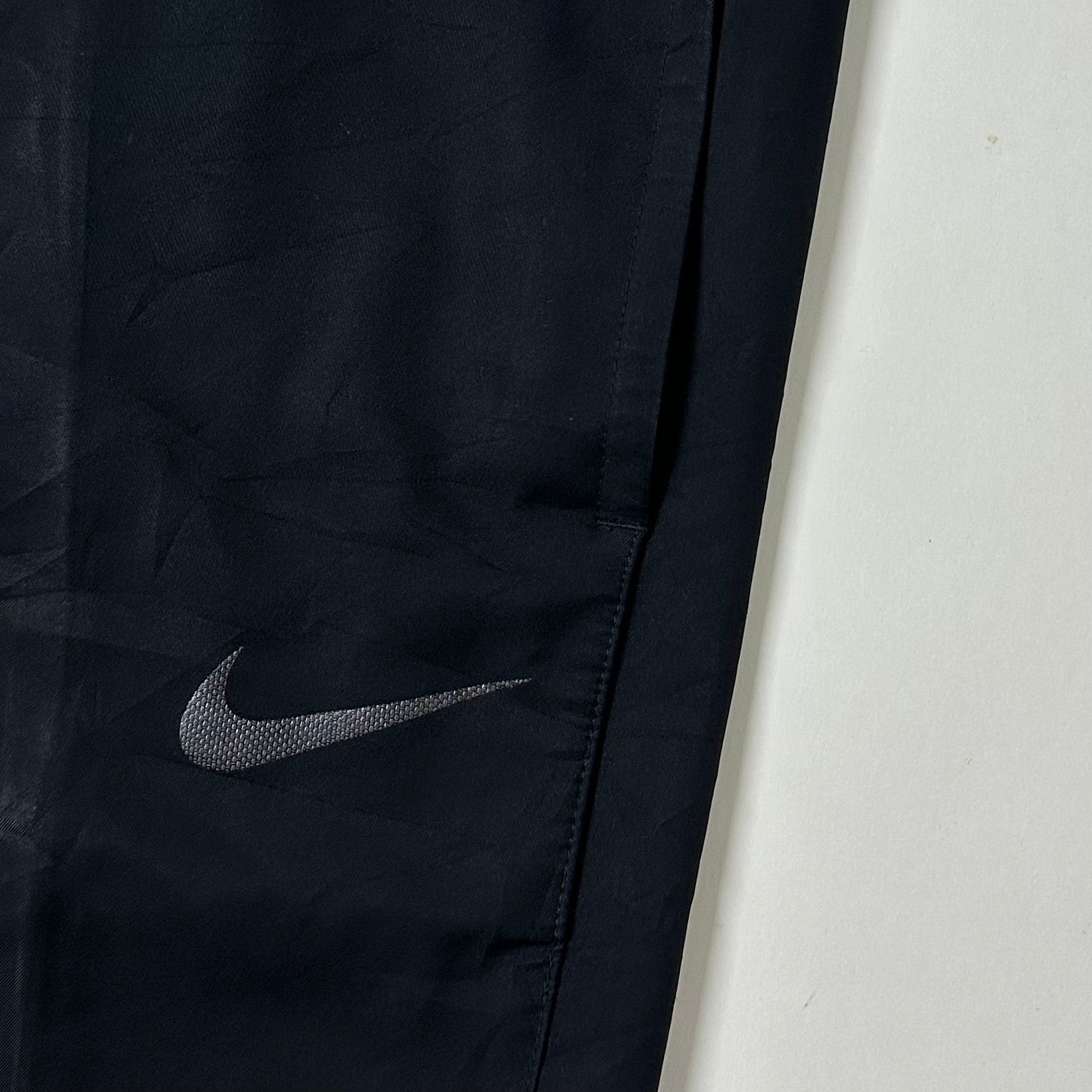 NIKE Dry-Fit Woven Team Training Pants in Black (Size 36-40)