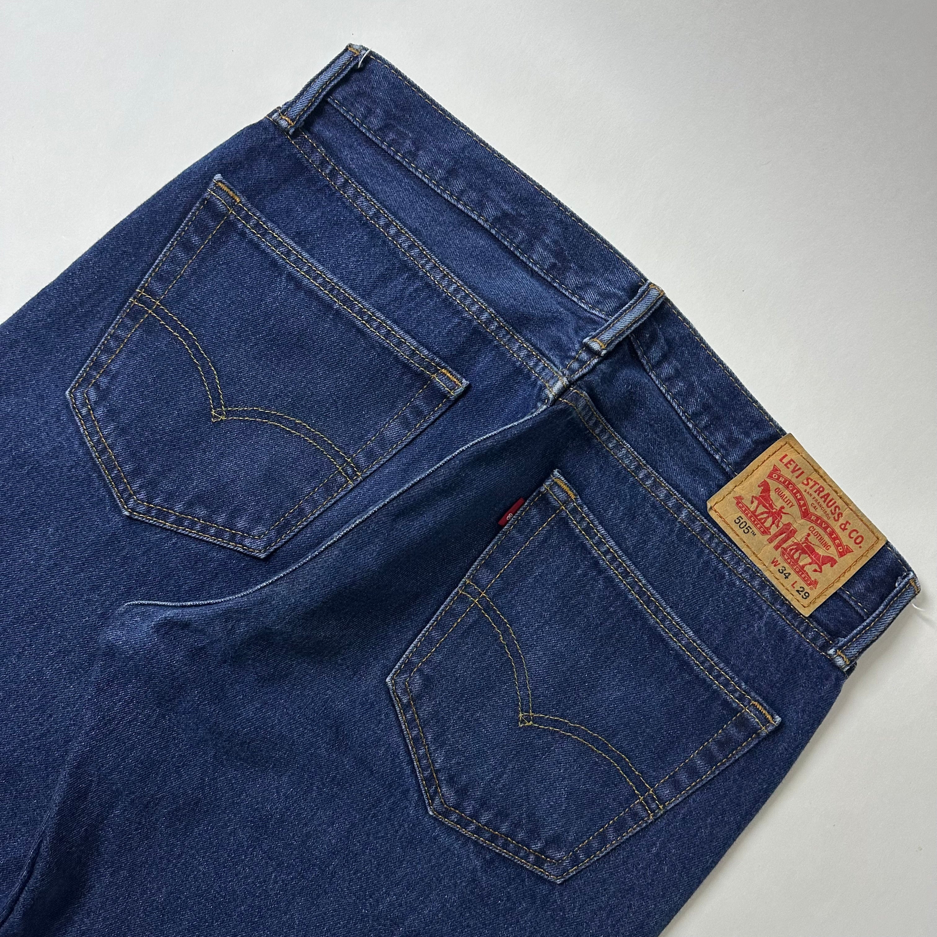 Levi’s 505 Regular Straight Fit Jeans in Dark Stonewash Blue Denim (Size 34)