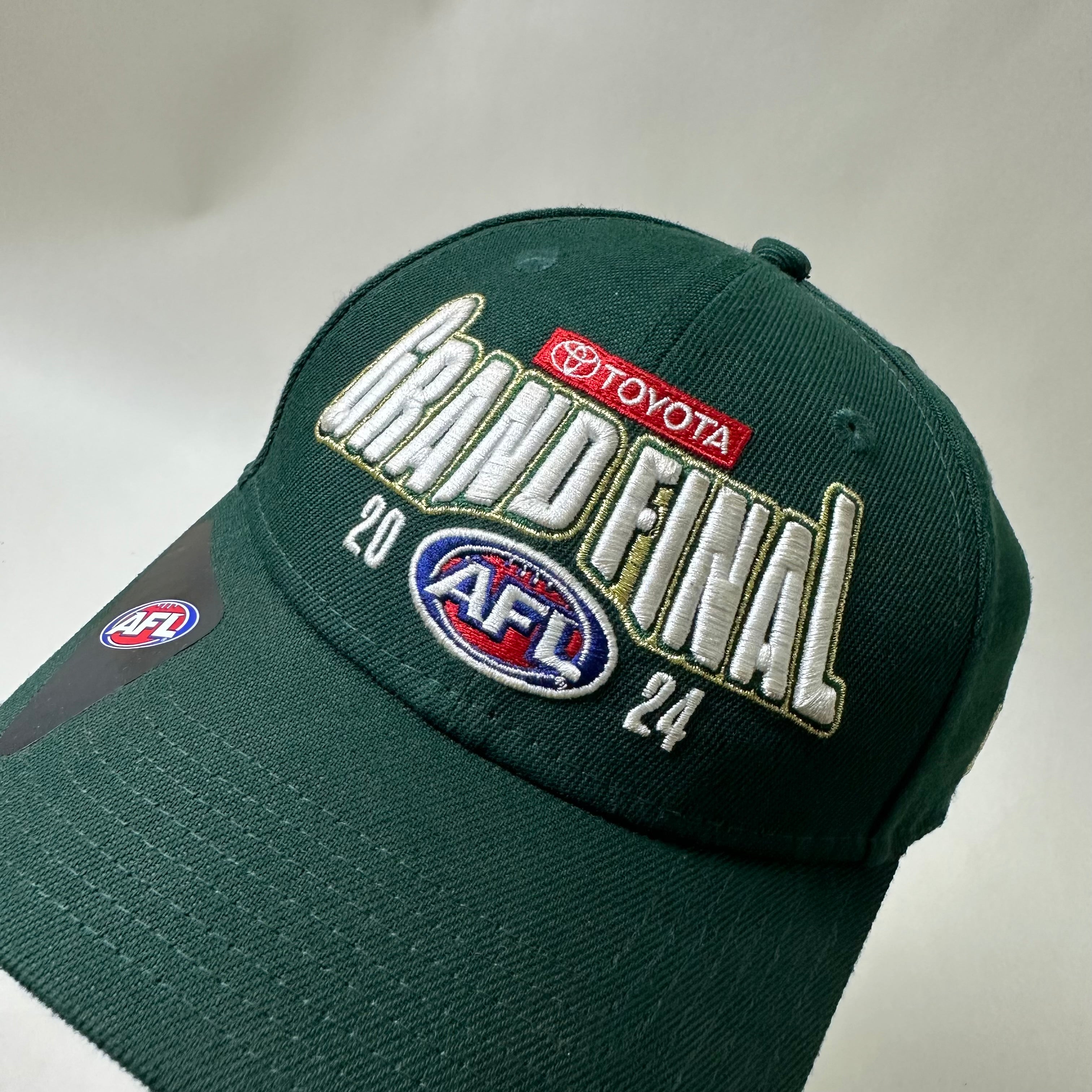 NEW ERA 2024 AFL Grand Final 9Forty SnapBack Cap in Dark Green (One Size) — SOLD