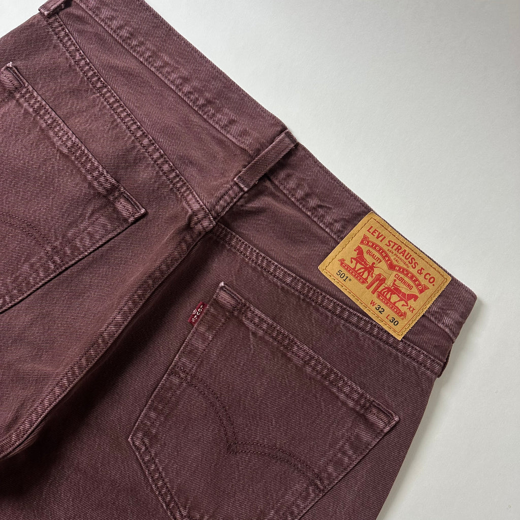 Levi’s 501 Original Fit Jeans Button Fly in Bitter Chocolate/Burgundy Maroon (Size 32)