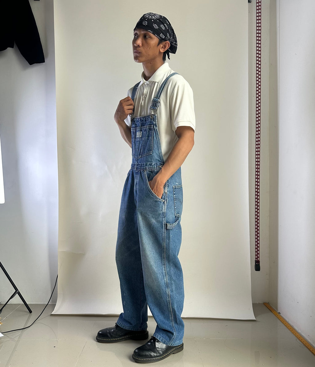 Vintage Levi’s Dungarees Bib Overalls Denim Wash (Size 32-33)