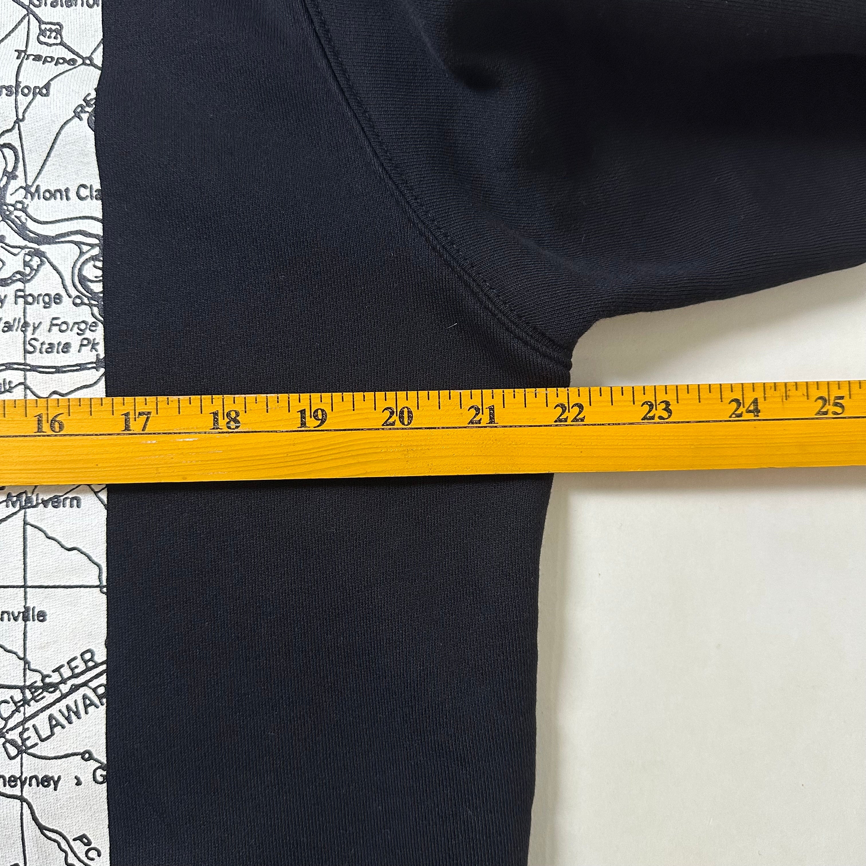 Fingercroxx Crewneck Sweatshirt in Black (Size Large)