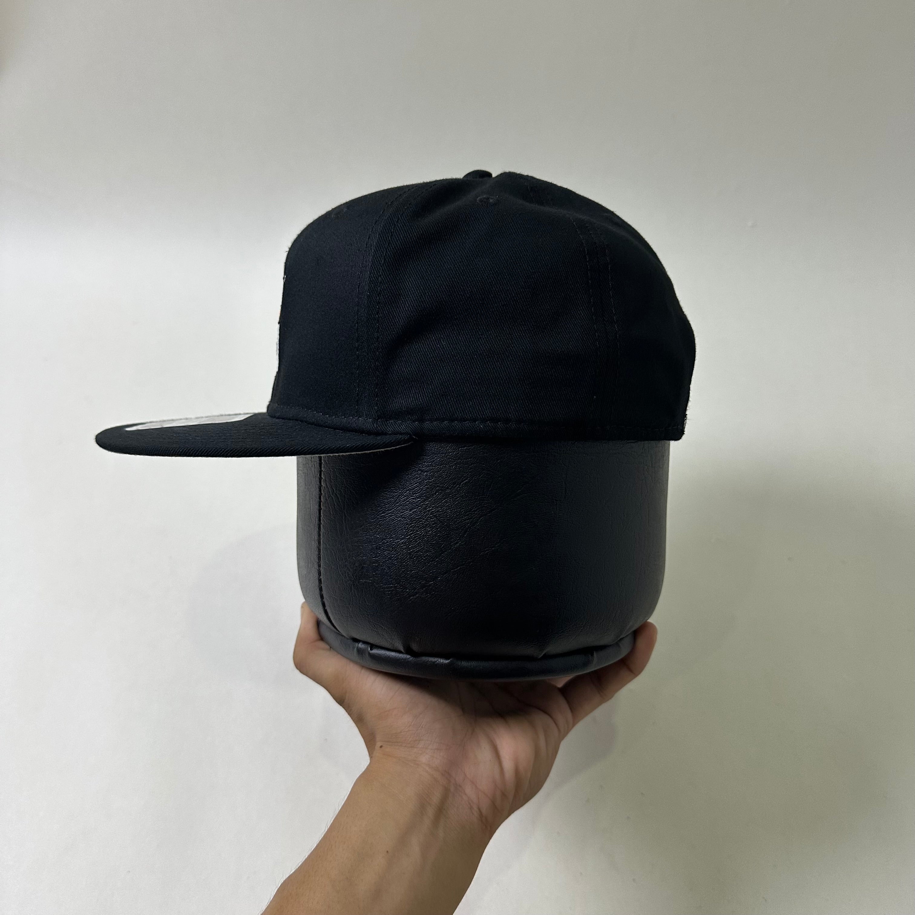 Gatorade by OTTO Flat Bill Snapback Cap in Black (One Size)