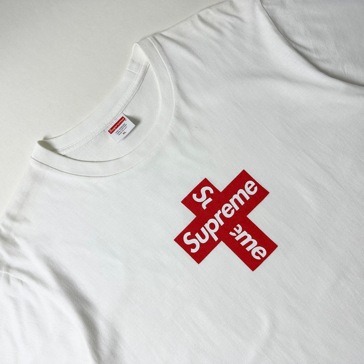 Supreme Cross Box Logo T-Shirt in White (Size XL)